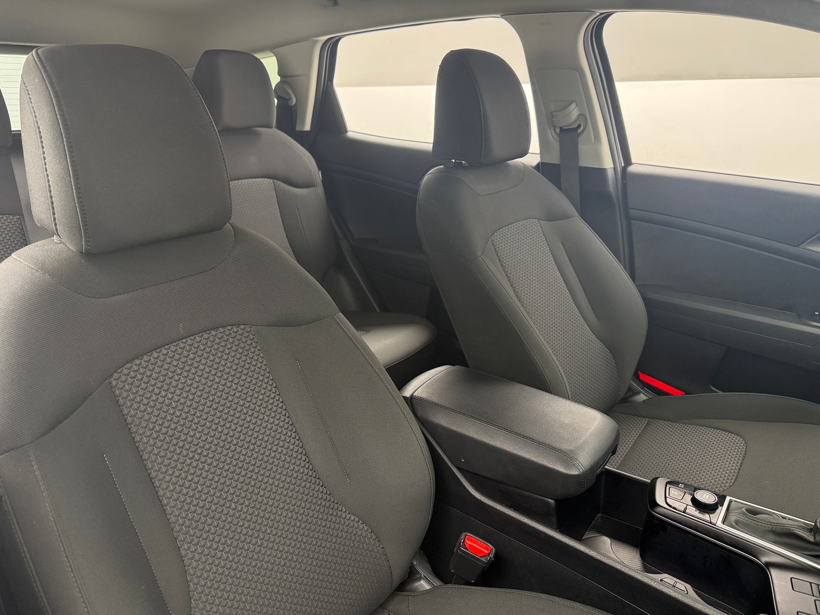 Thumbnail: 2025 Kia Sportage - 2