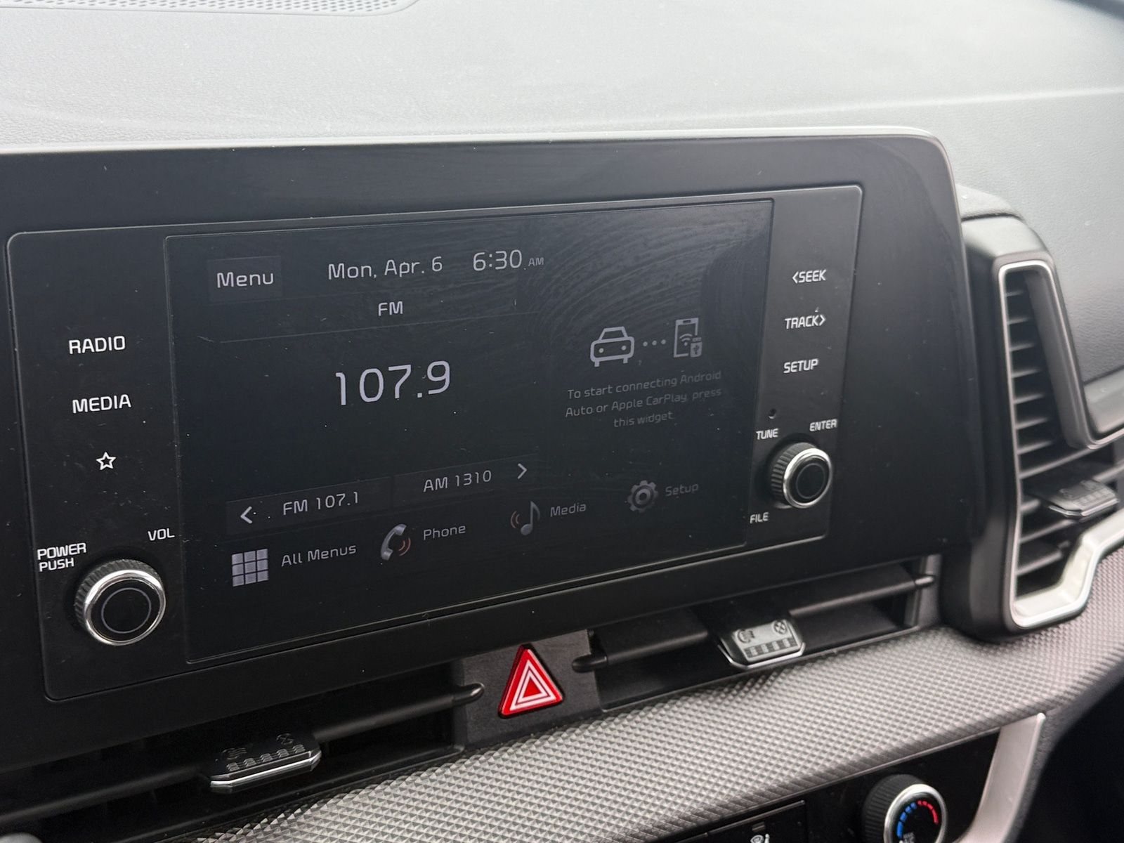 Thumbnail: 2025 Kia Sportage - 4