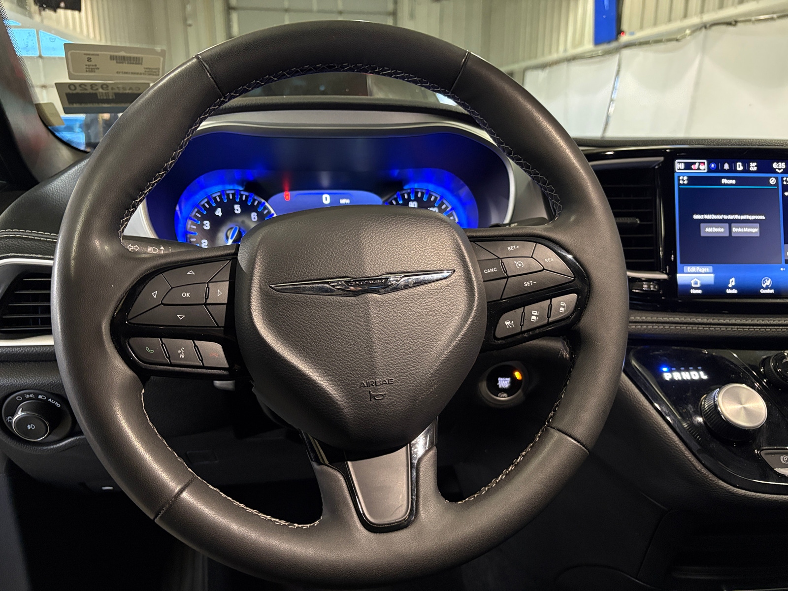 Thumbnail: 2024 Chrysler Pacifica - 5