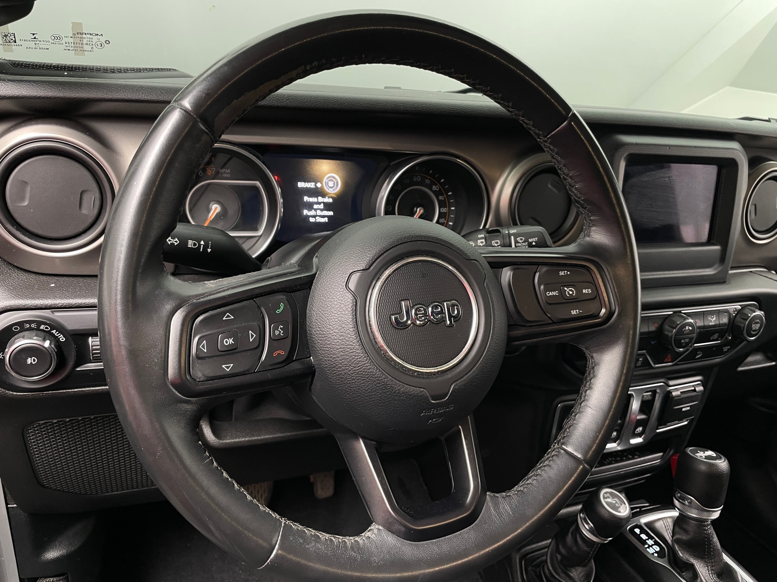 Thumbnail: 2019 Jeep Wrangler - 5