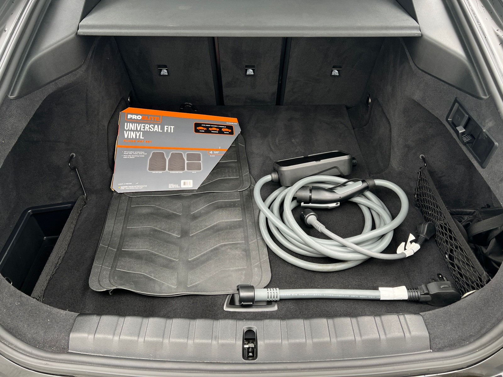 Thumbnail: 2023 BMW i4 - 6