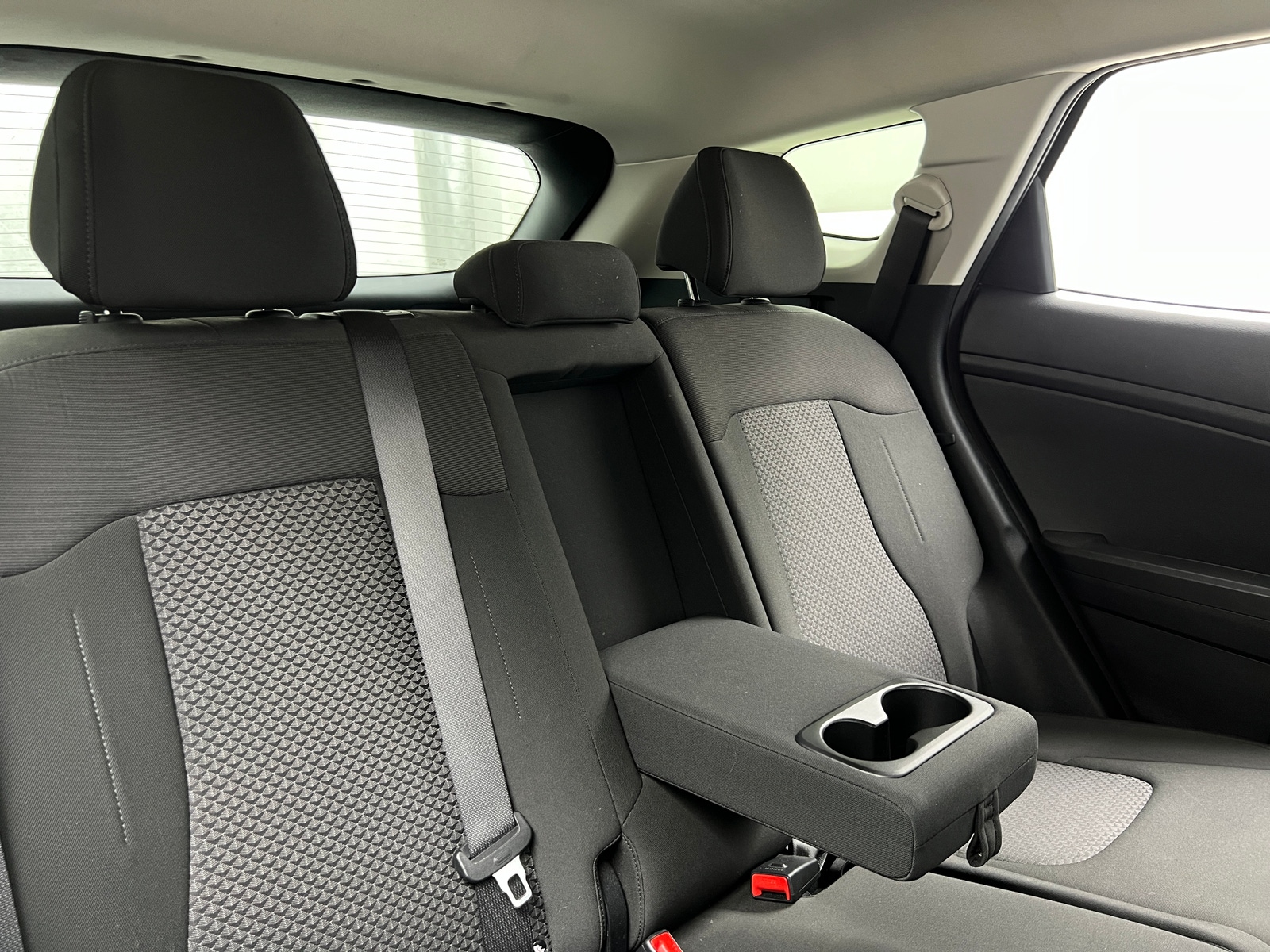 Thumbnail: 2024 Kia Sportage - 6