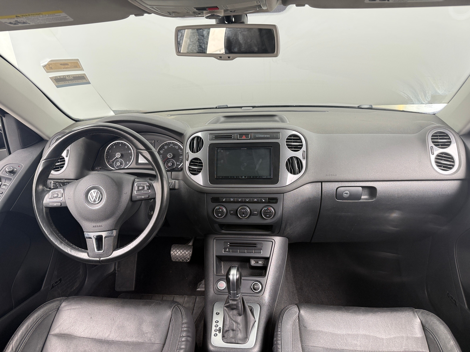 Thumbnail: 2017 Volkswagen Tiguan - 2