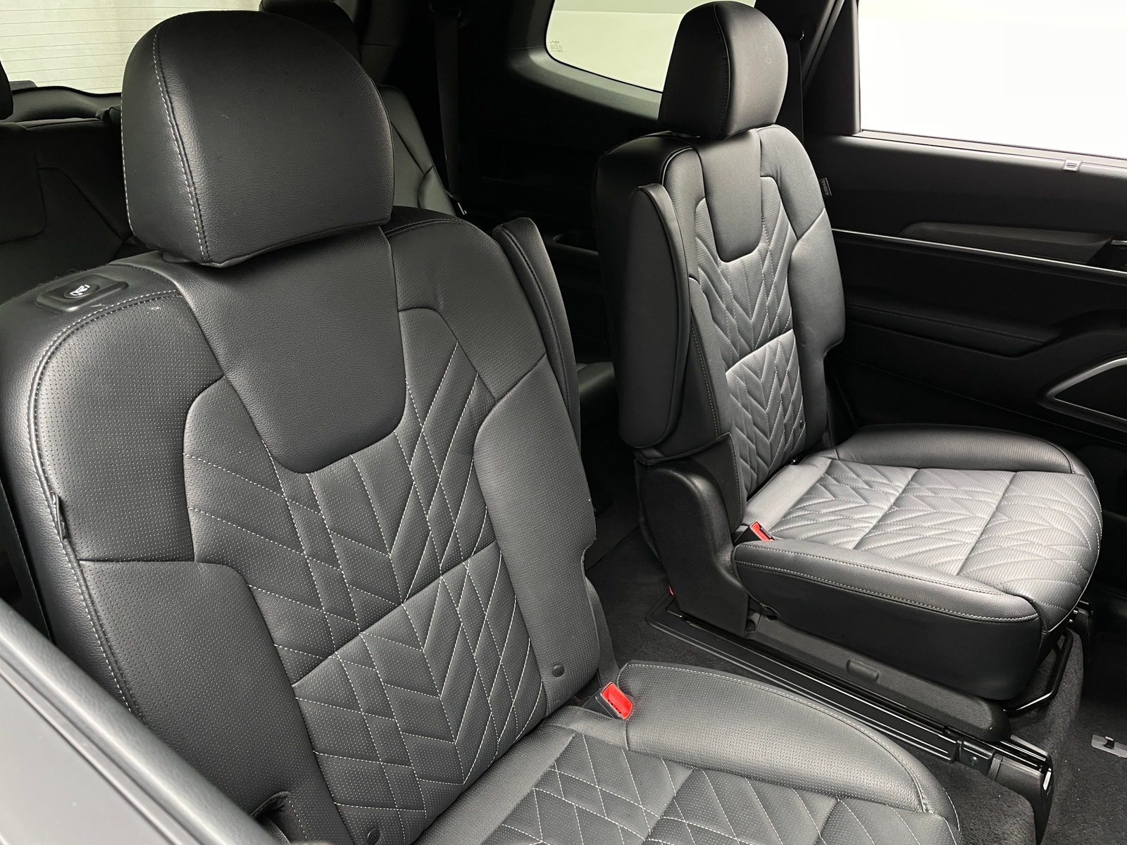 Thumbnail: 2023 Kia Telluride - 5