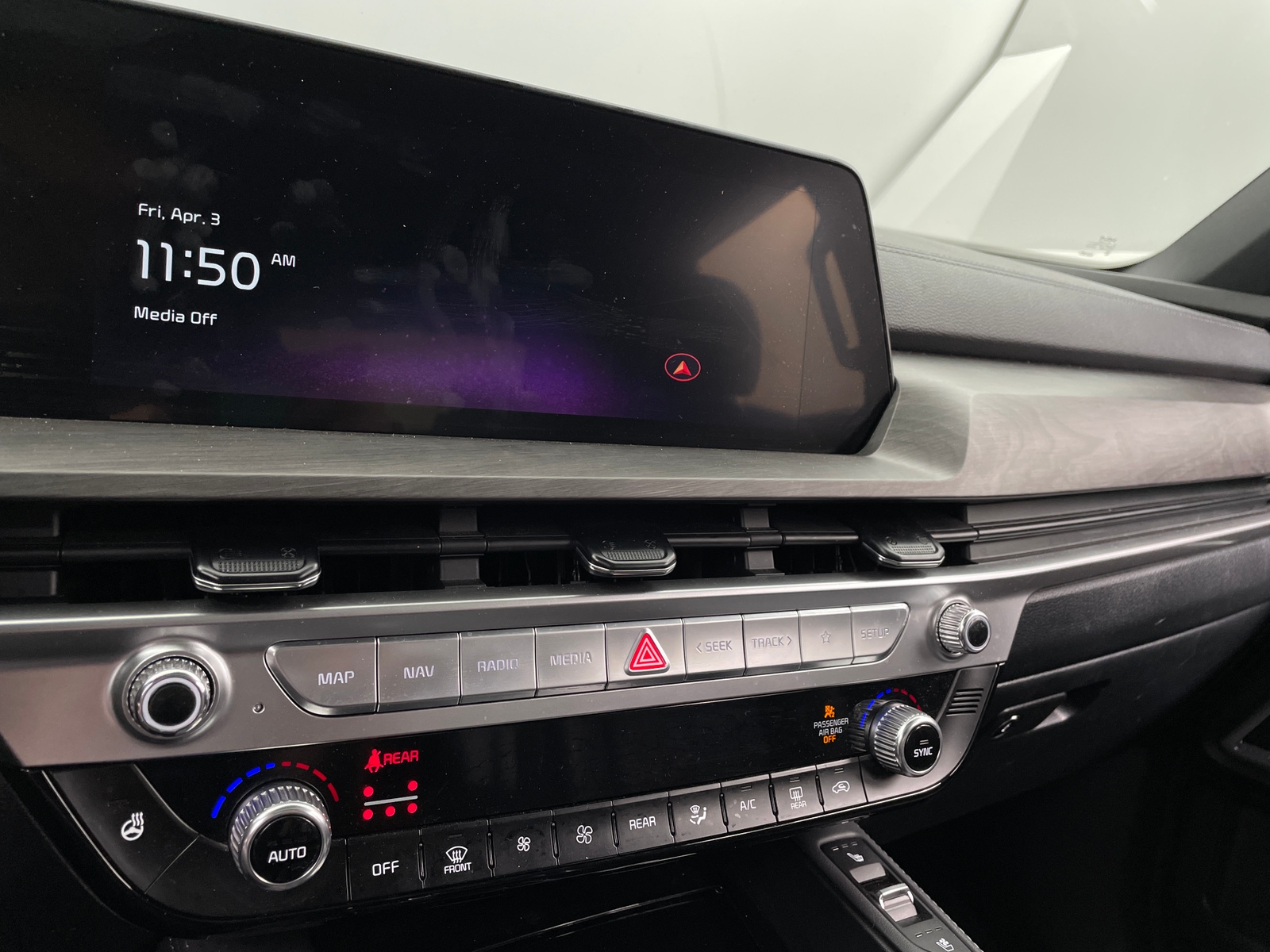 Thumbnail: 2023 Kia Telluride - 3