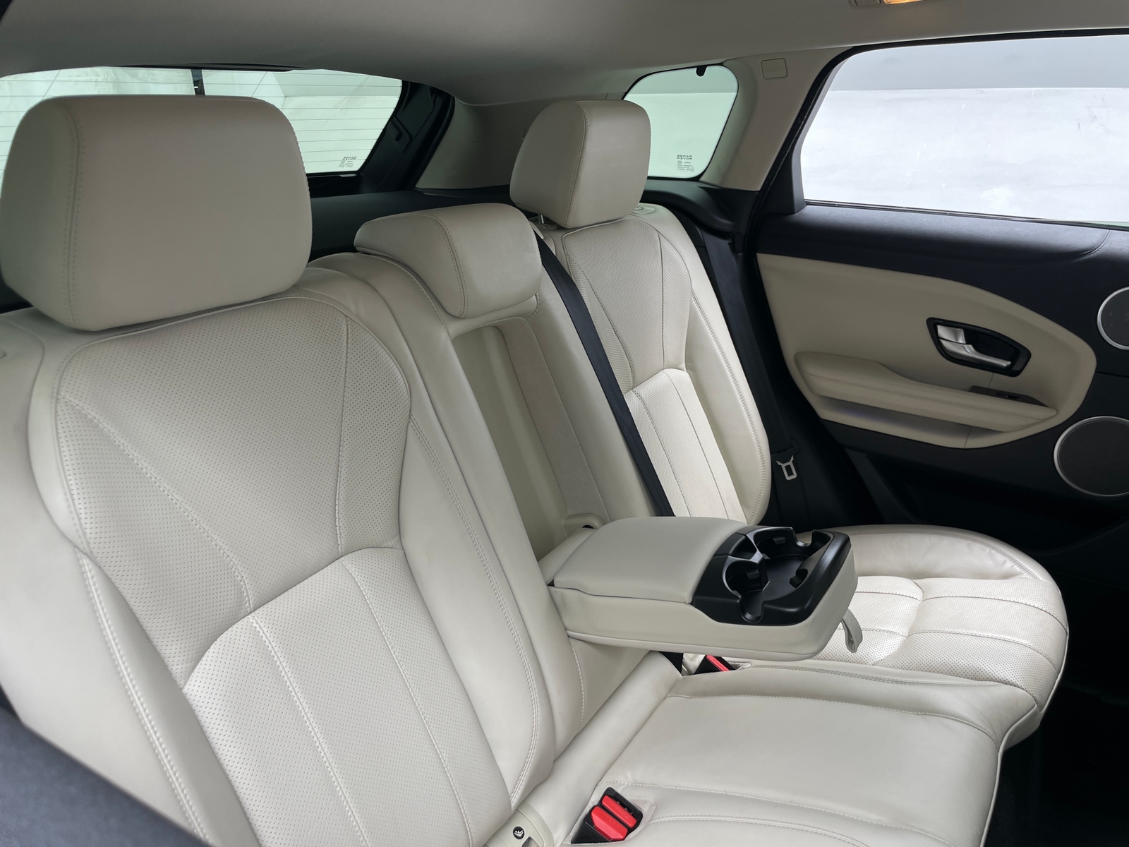 Thumbnail: 2016 Land Rover Range Rover Evoque - 5