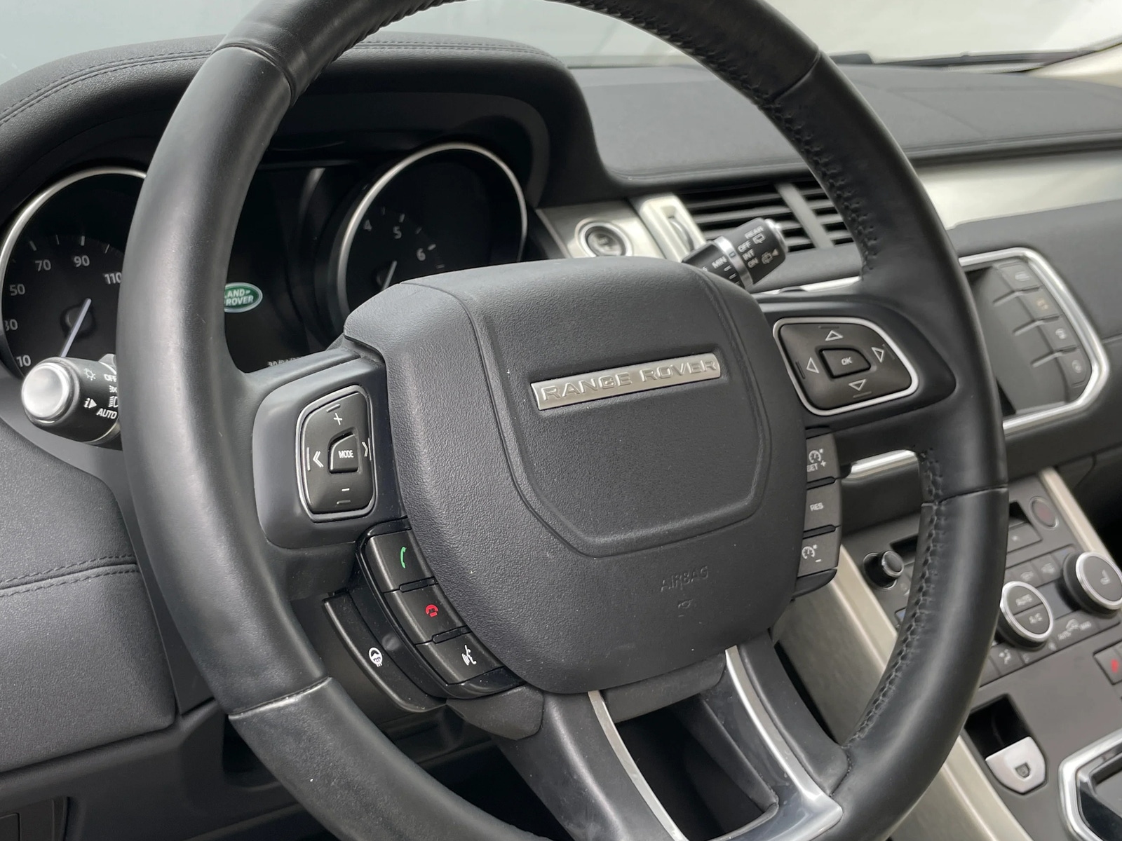 Thumbnail: 2016 Land Rover Range Rover Evoque - 4