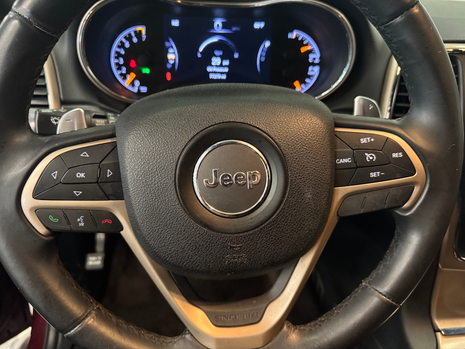 Thumbnail: 2016 Jeep Grand Cherokee - 5