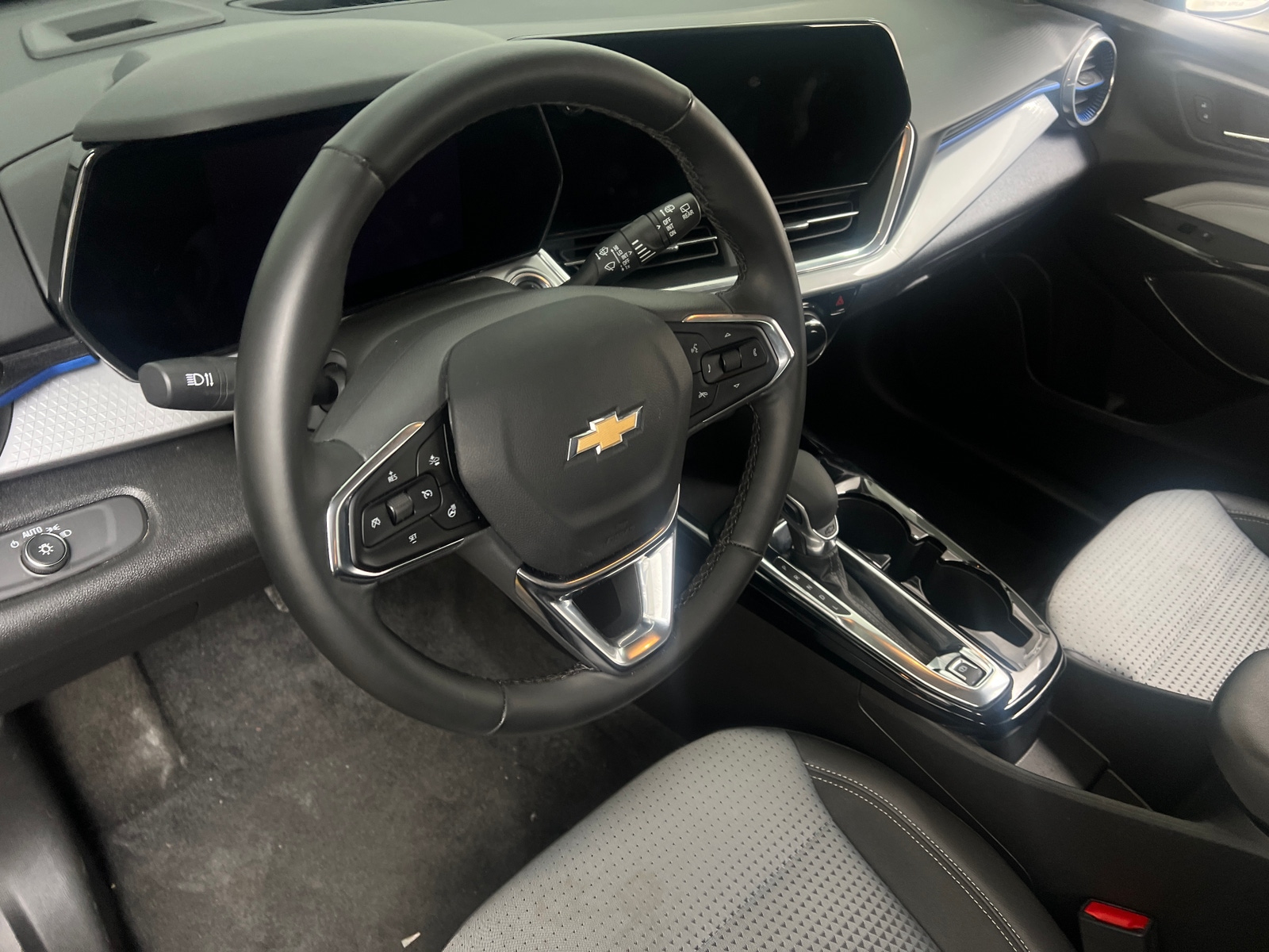 Thumbnail: 2025 Chevrolet Trax - 5