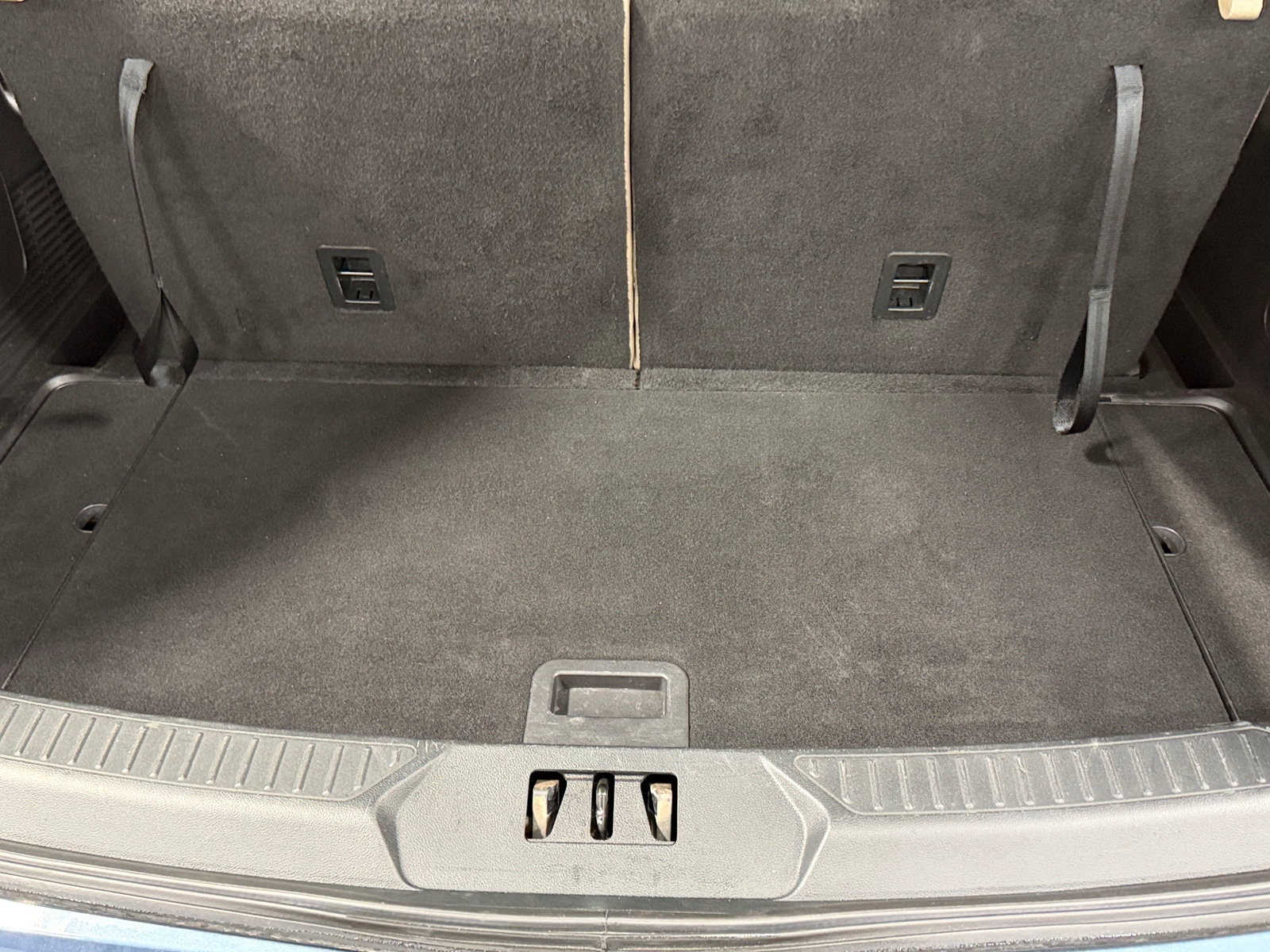 Thumbnail: 2020 Ford Explorer - 7