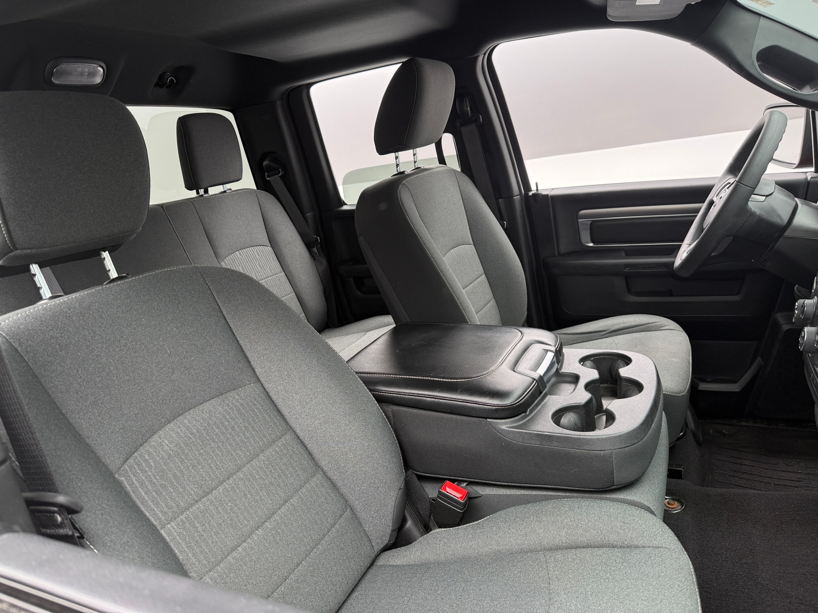 Thumbnail: 2022 RAM 1500 Classic - 2