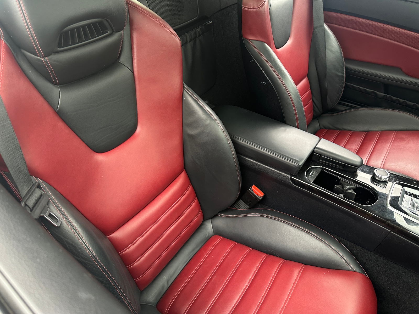 Thumbnail: 2017 Mercedes-Benz SLC - 2