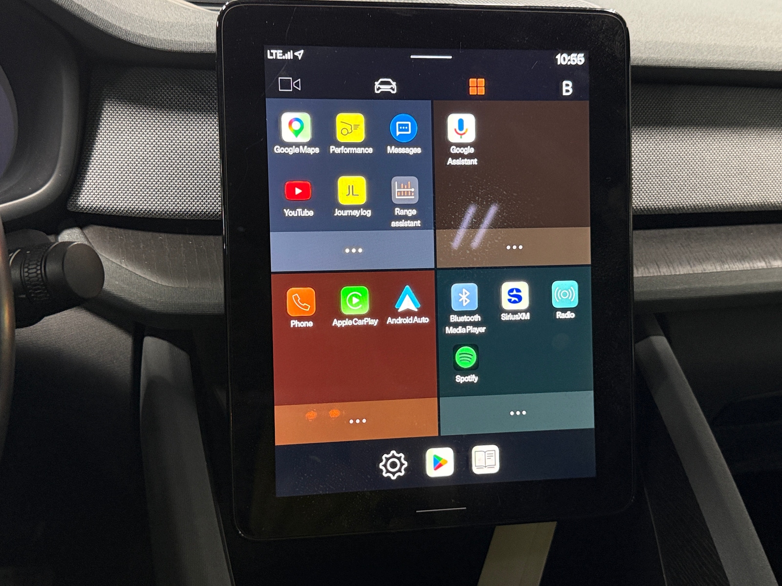 Thumbnail: 2021 Polestar 2 - 4