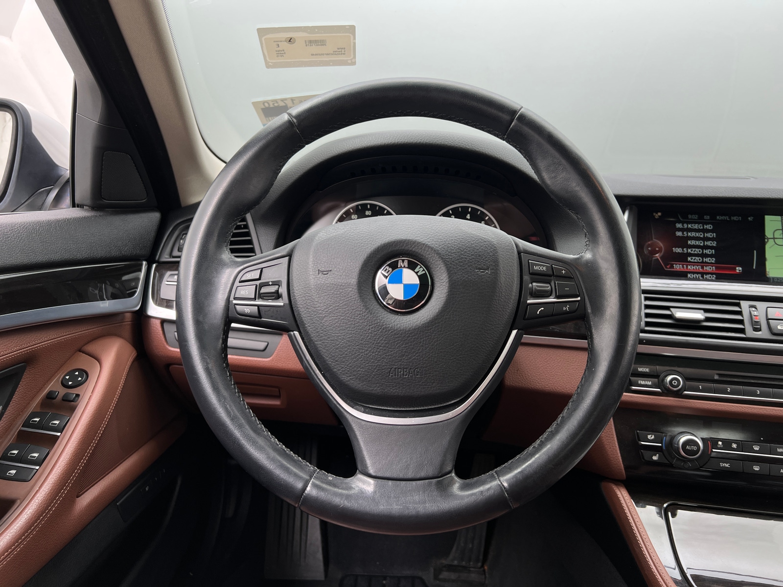 Thumbnail: 2015 BMW 5 Series - 4