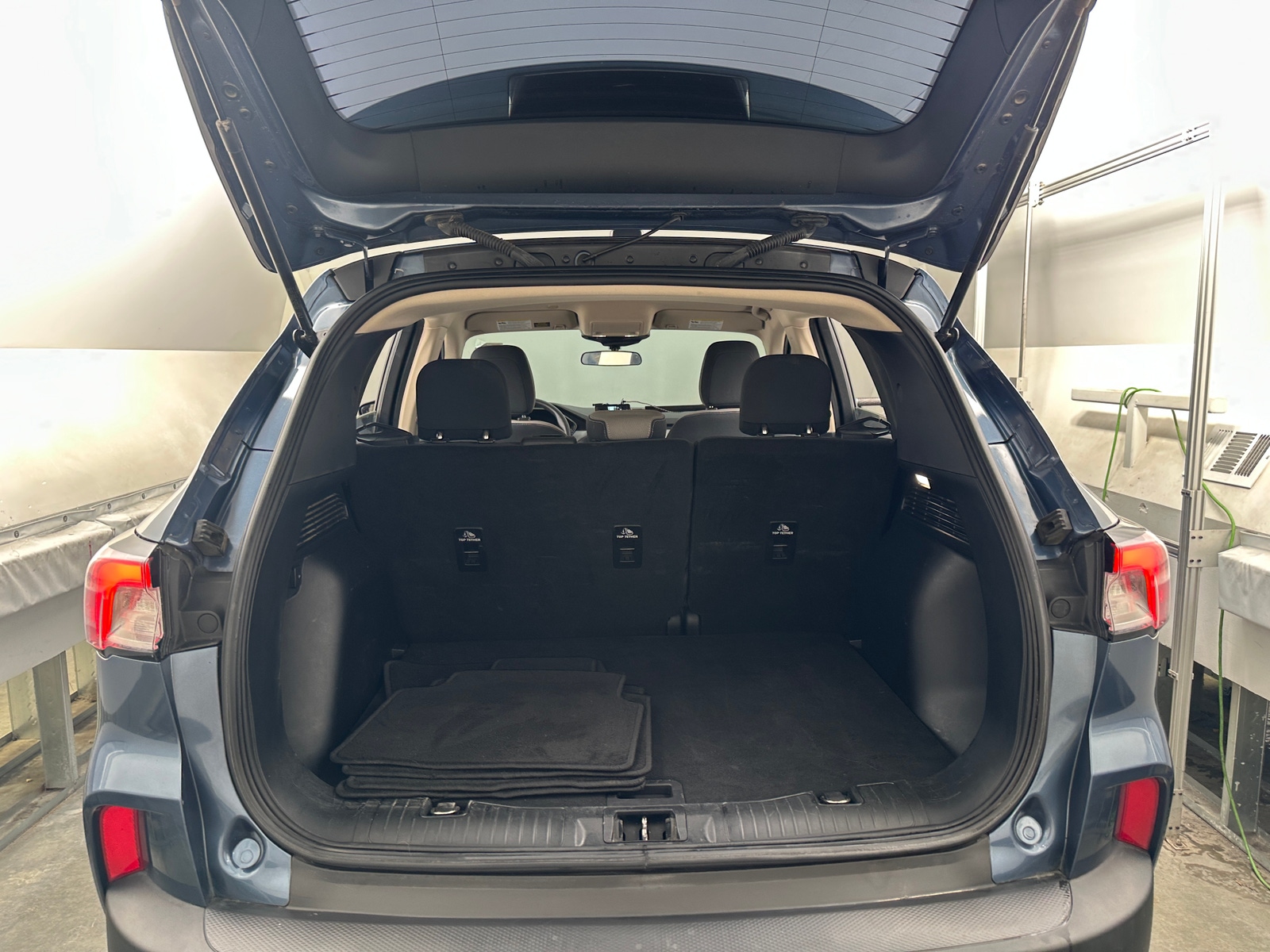 Thumbnail: 2020 Ford Escape - 7