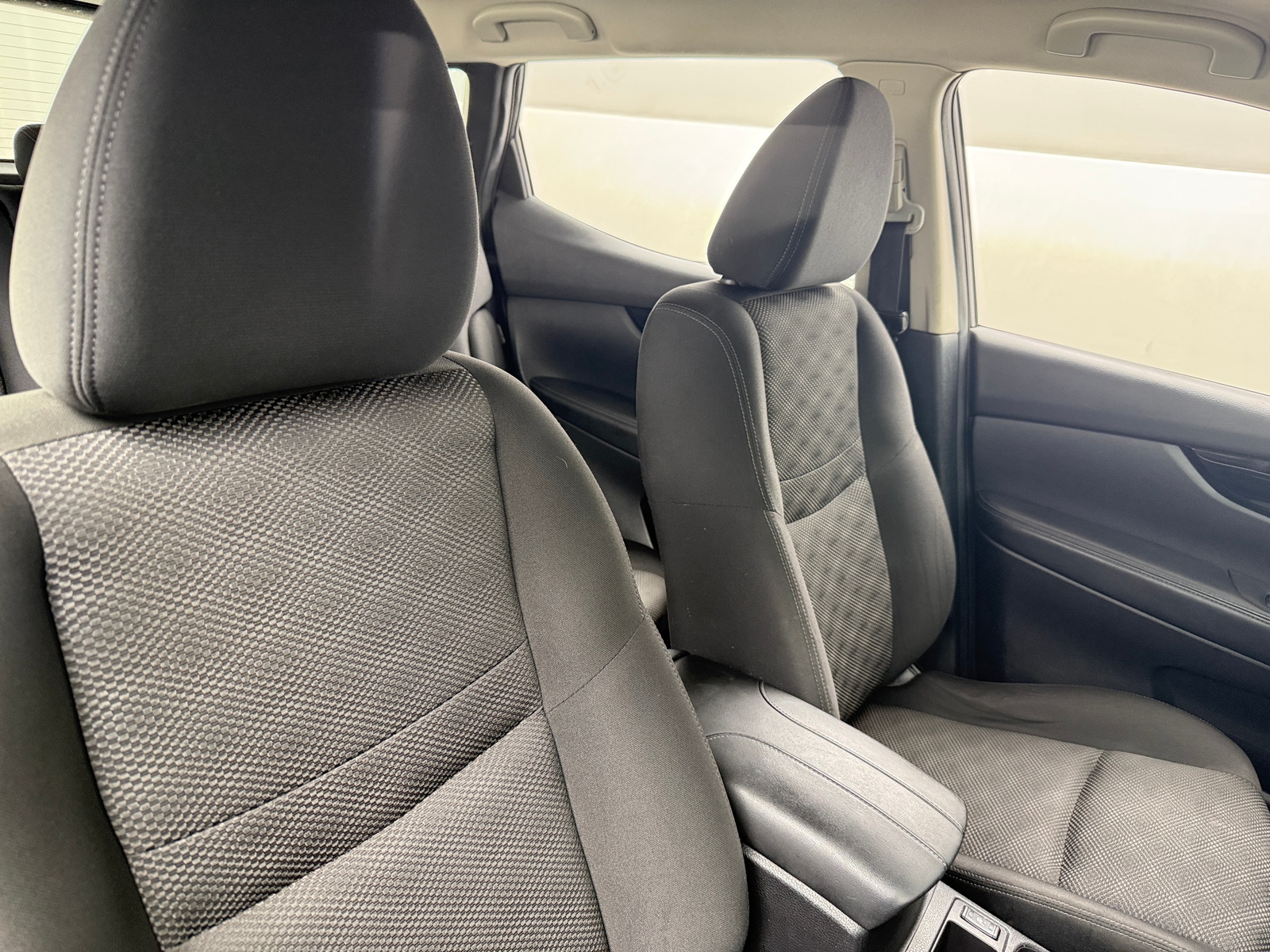 Thumbnail: 2021 Nissan Rogue Sport - 2