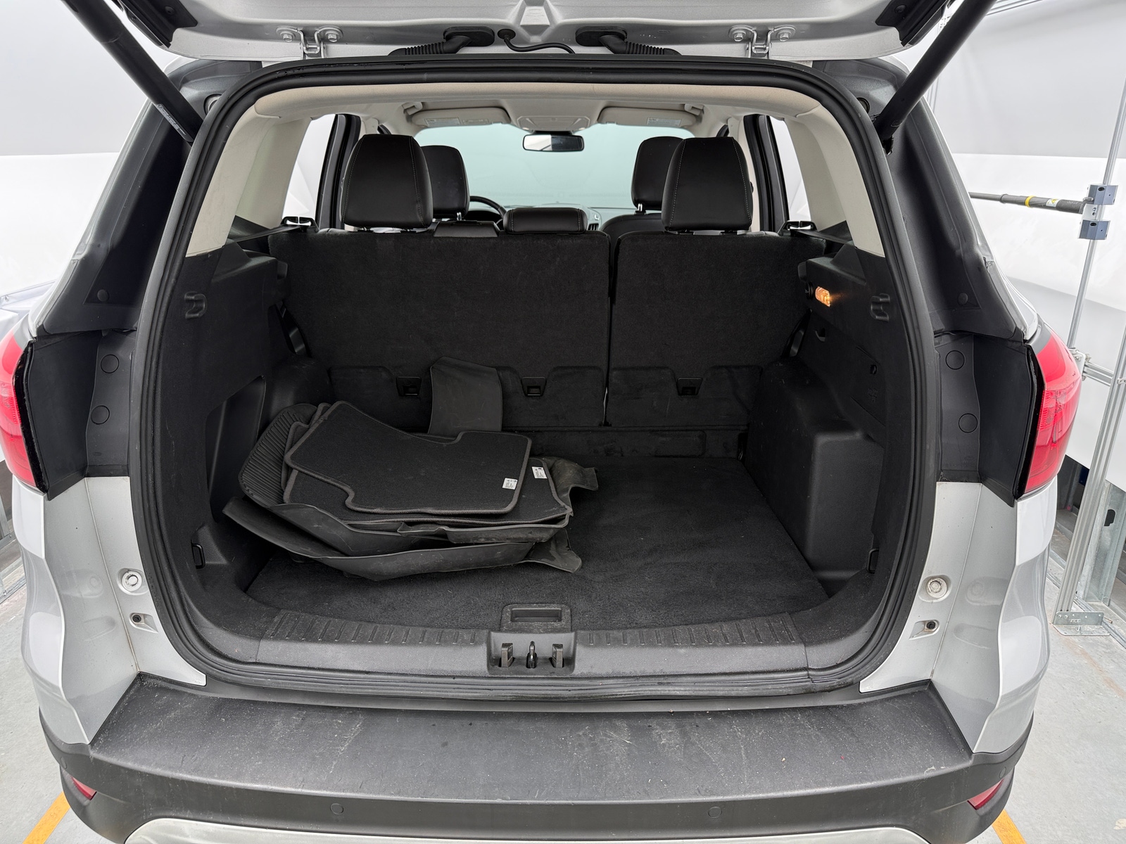 Thumbnail: 2019 Ford Escape - 7