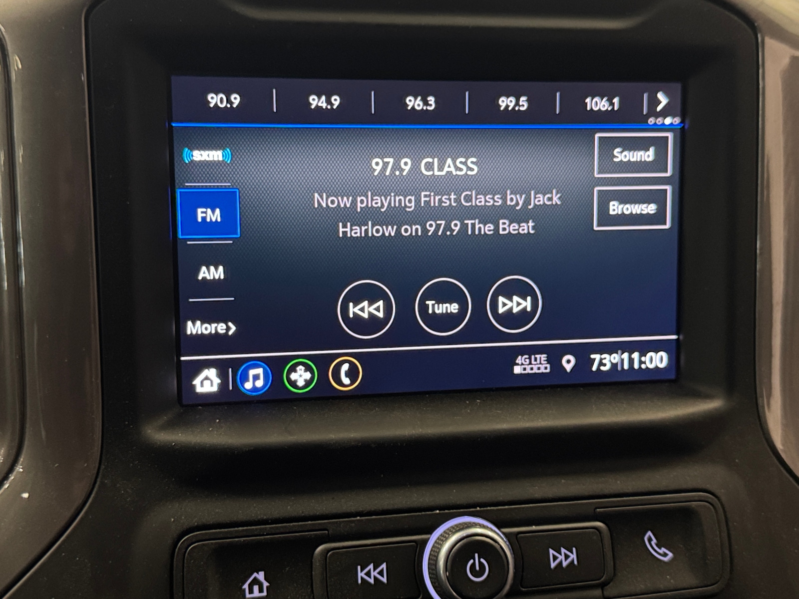 Thumbnail: 2020 Chevrolet Silverado 1500 - 4