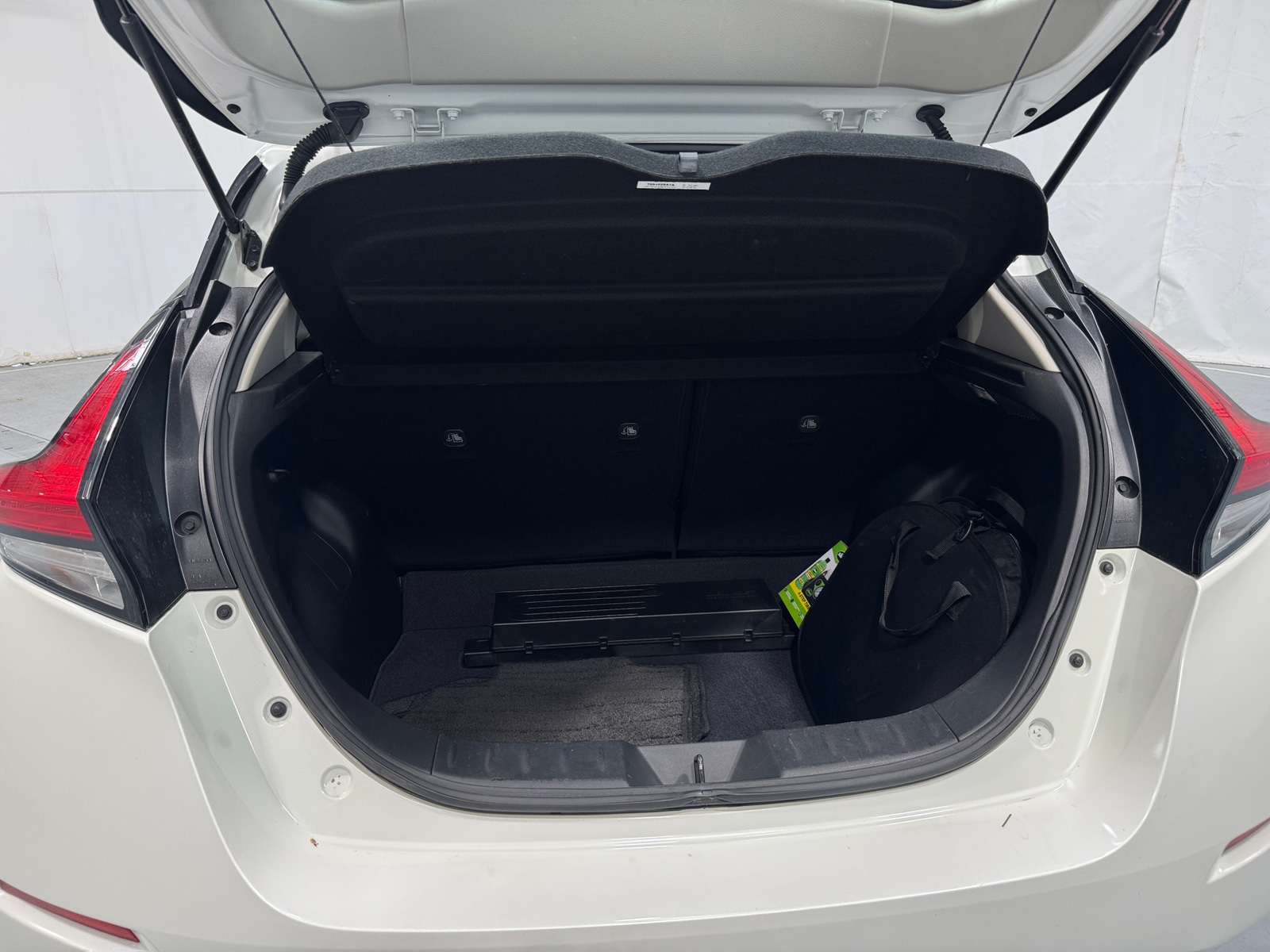 Thumbnail: 2019 Nissan Leaf - 7