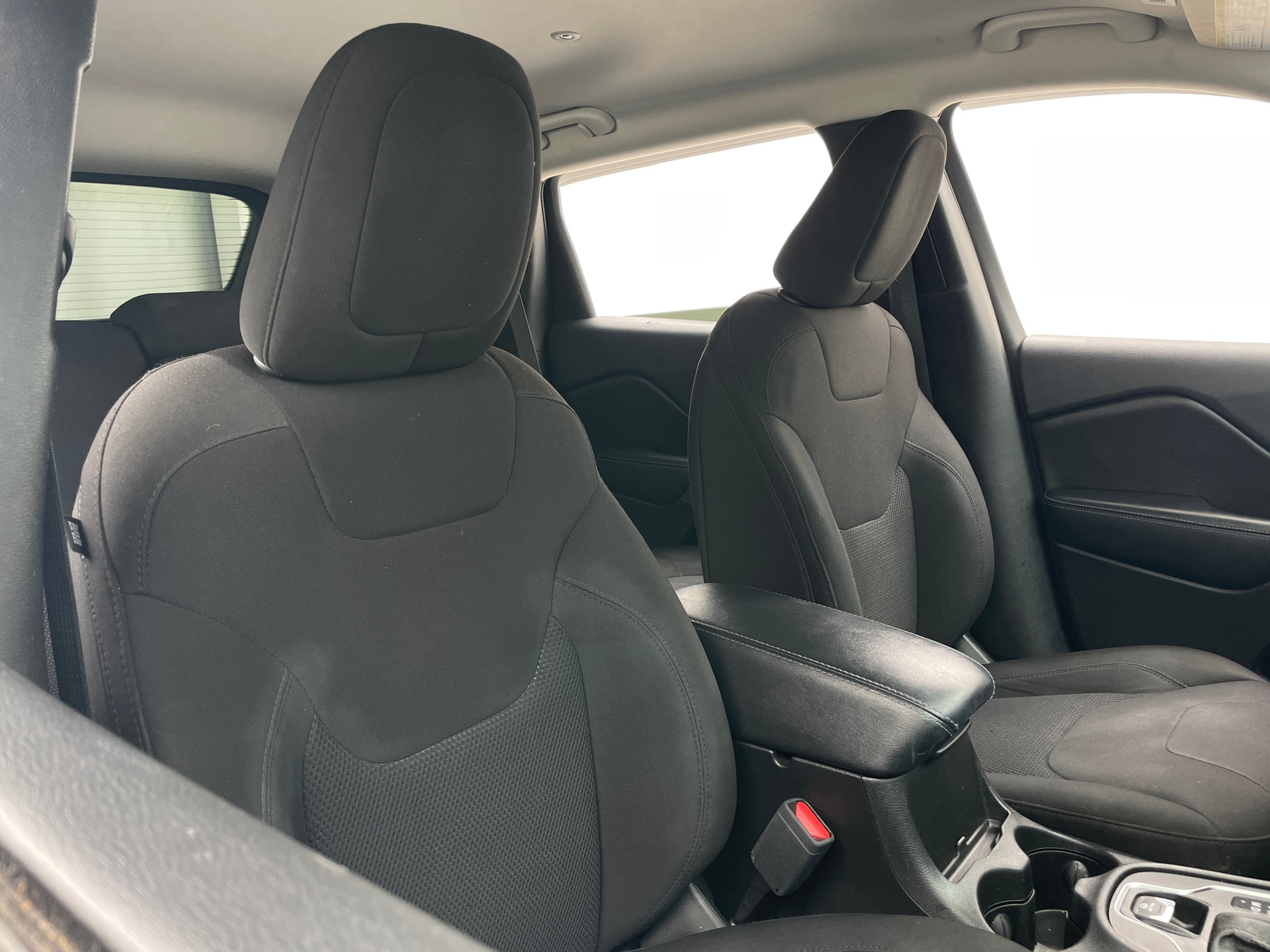 Thumbnail: 2019 Jeep Cherokee - 2