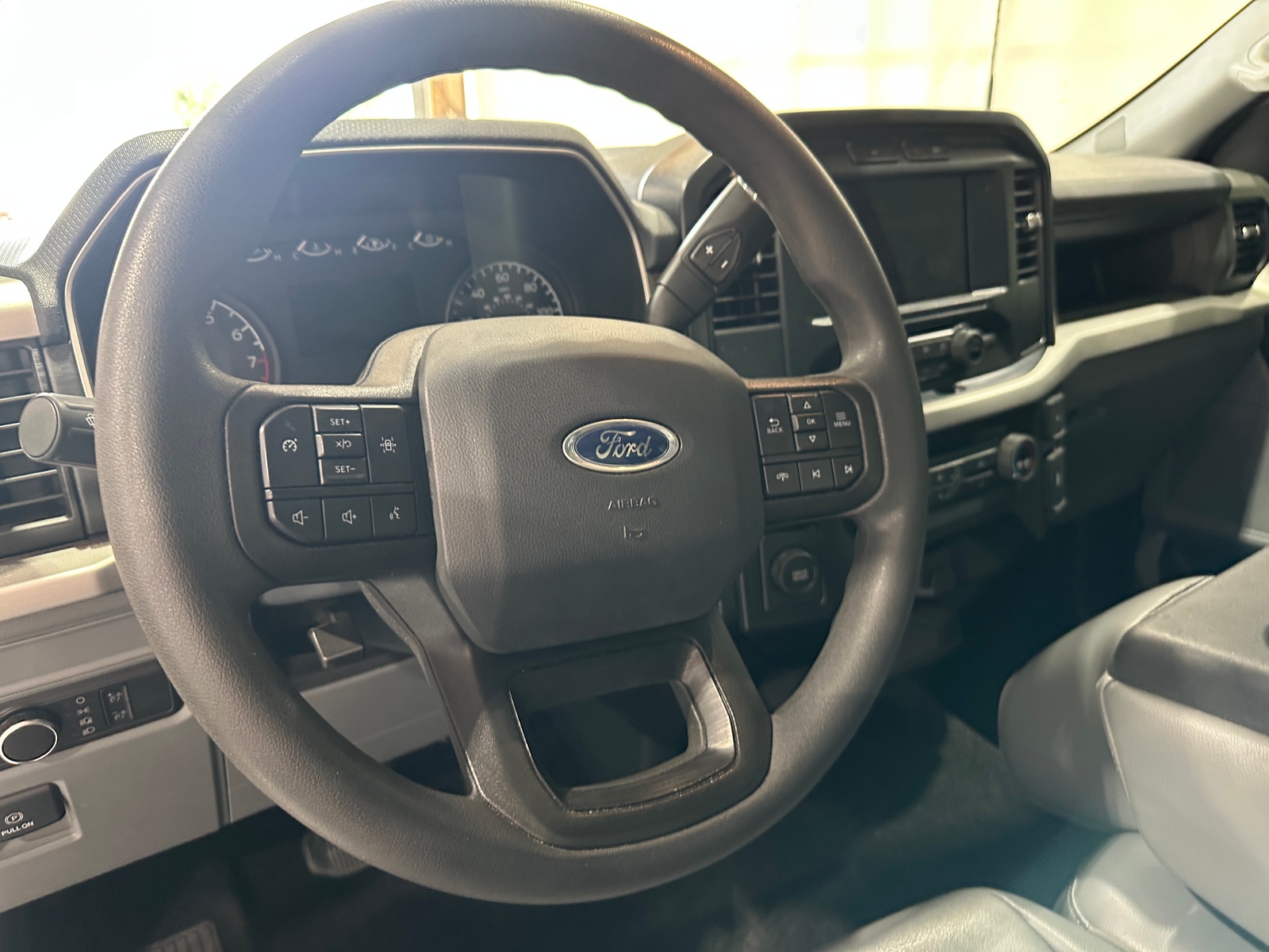 Thumbnail: 2022 Ford Econoline - 4