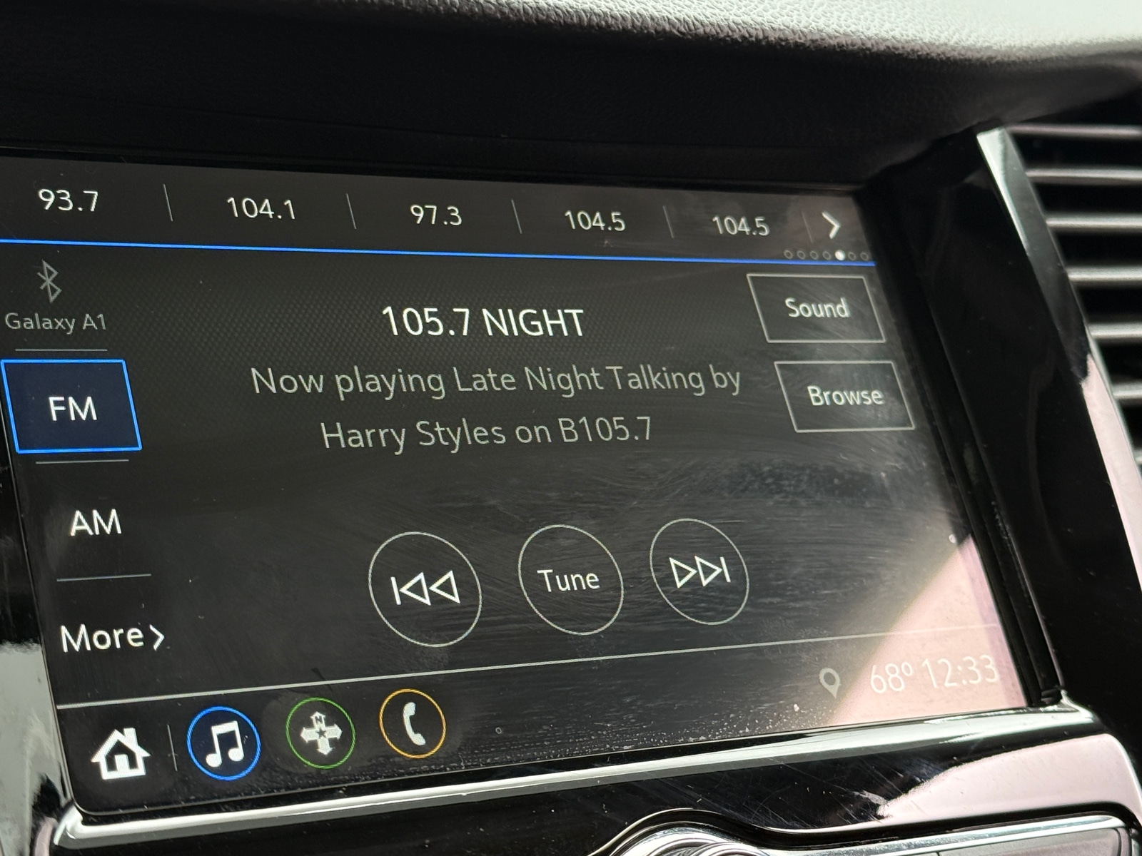 Thumbnail: 2019 Chevrolet Trax - 4