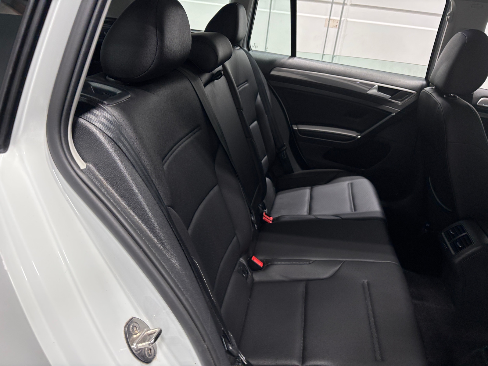 Thumbnail: 2019 Volkswagen Golf - 5