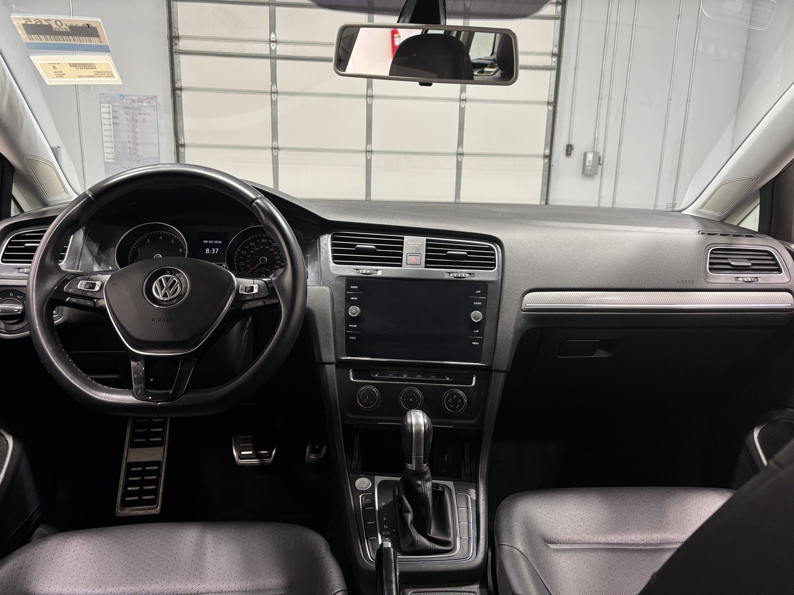 Thumbnail: 2019 Volkswagen Golf - 2