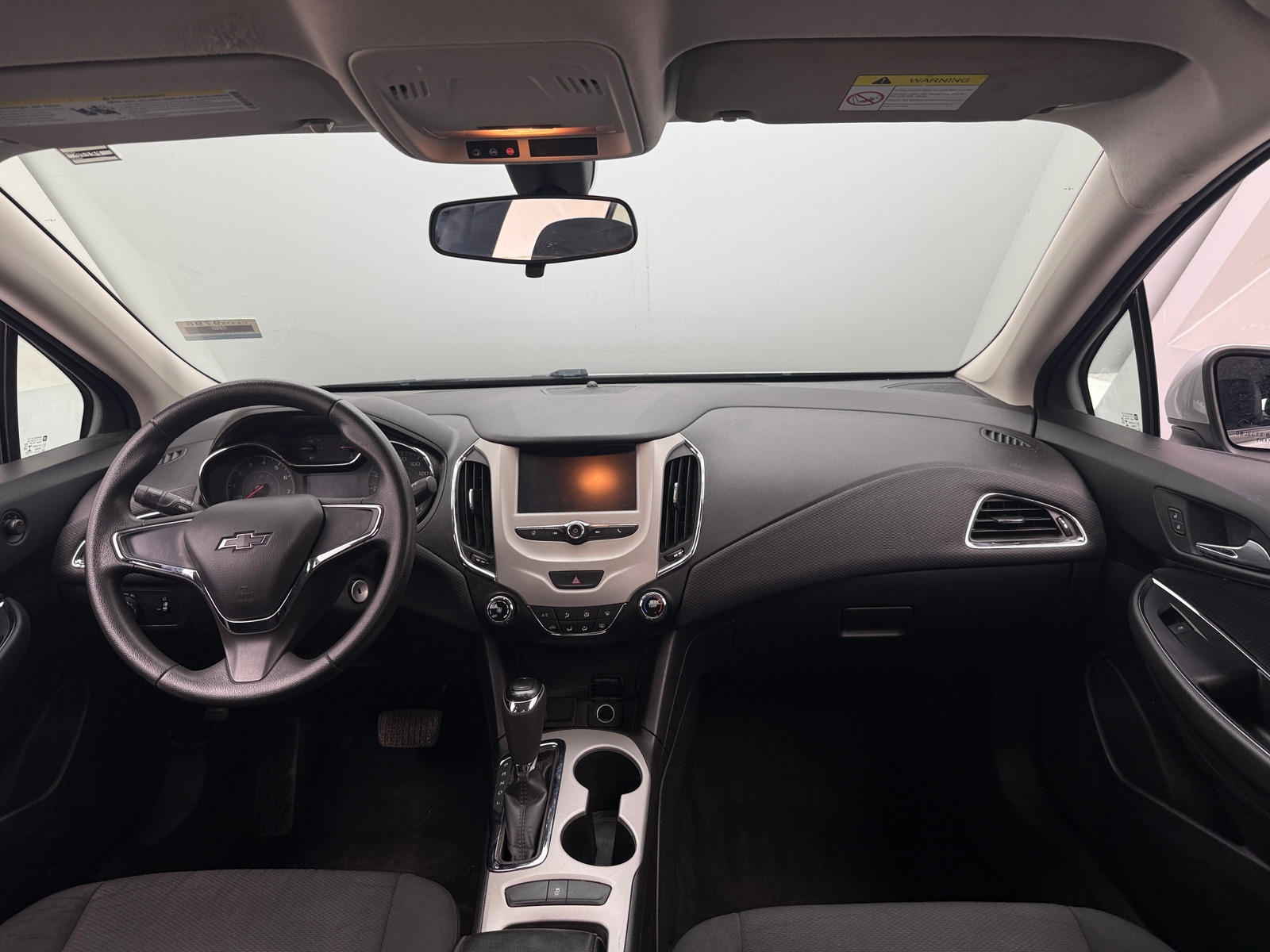 Thumbnail: 2018 Chevrolet Cruze - 3