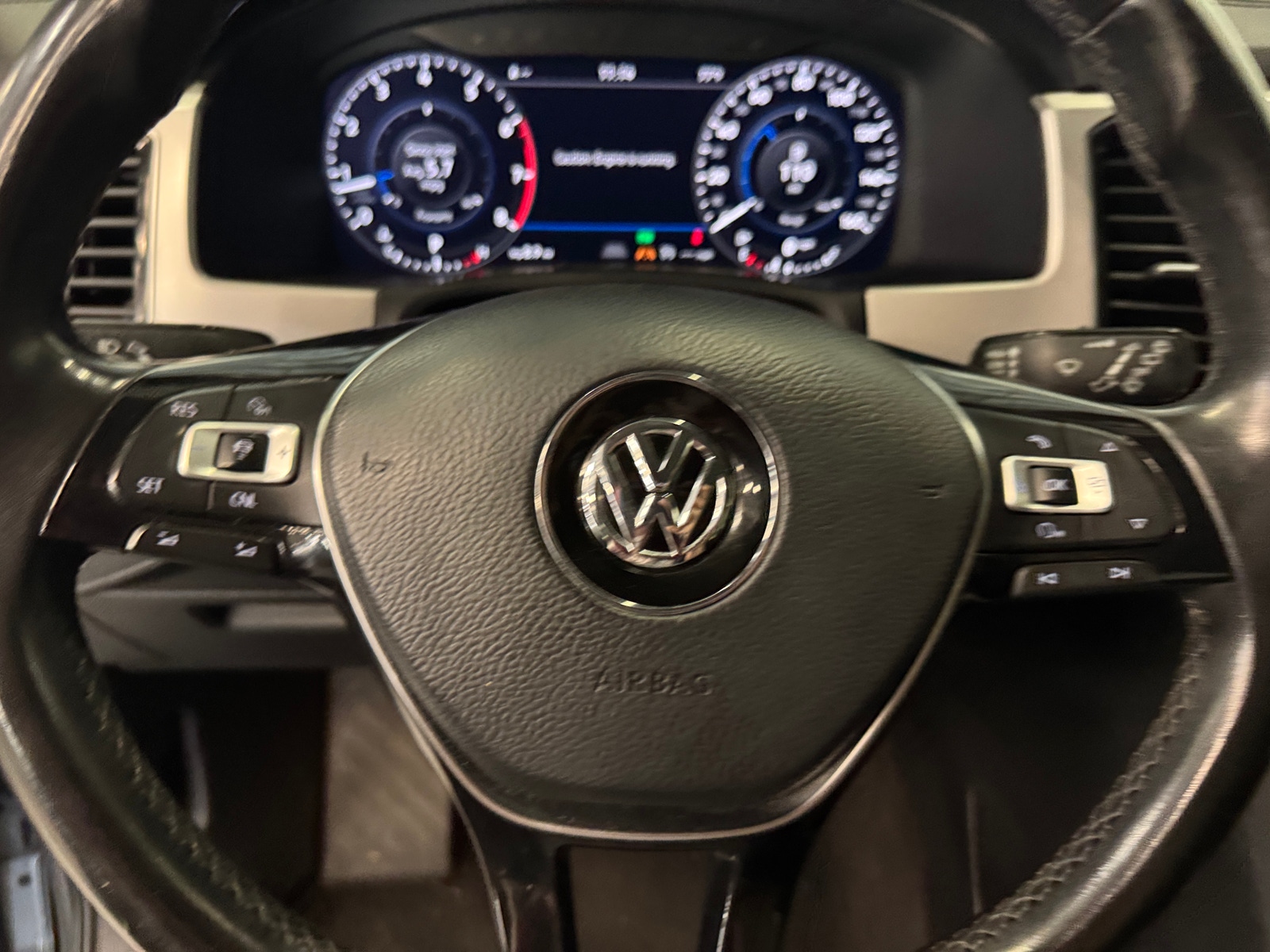 Thumbnail: 2018 Volkswagen Atlas - 4