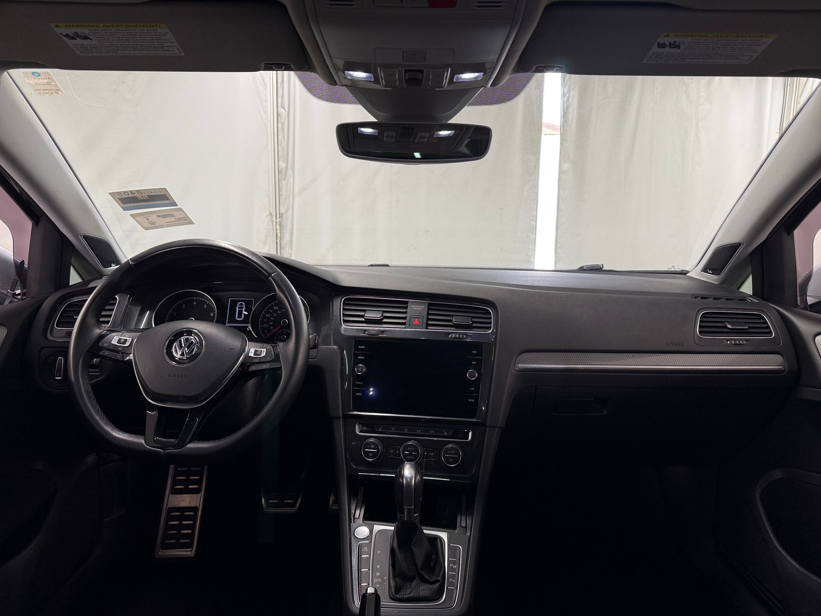 Thumbnail: 2019 Volkswagen Golf - 2