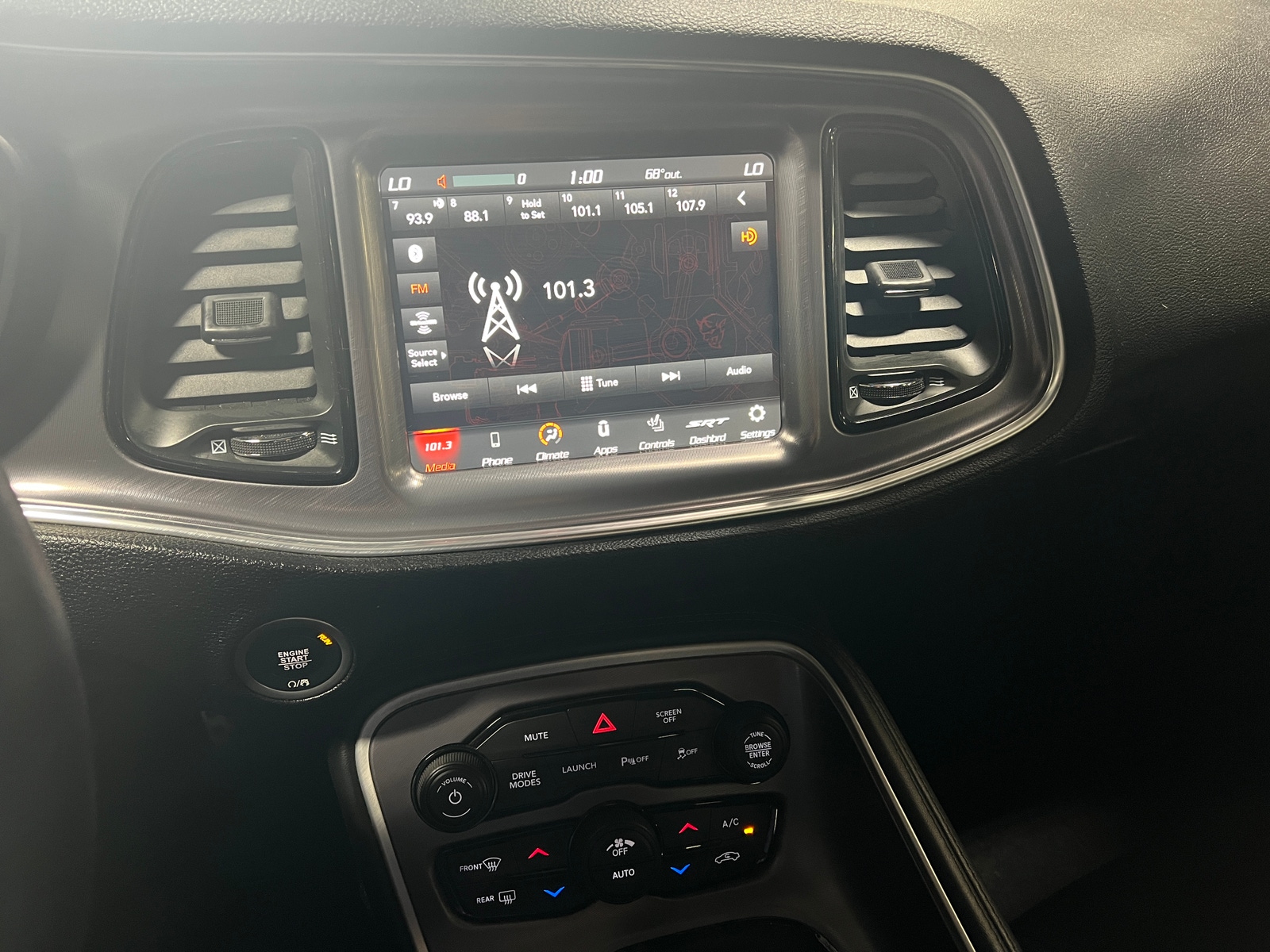 Thumbnail: 2021 Dodge Challenger - 3