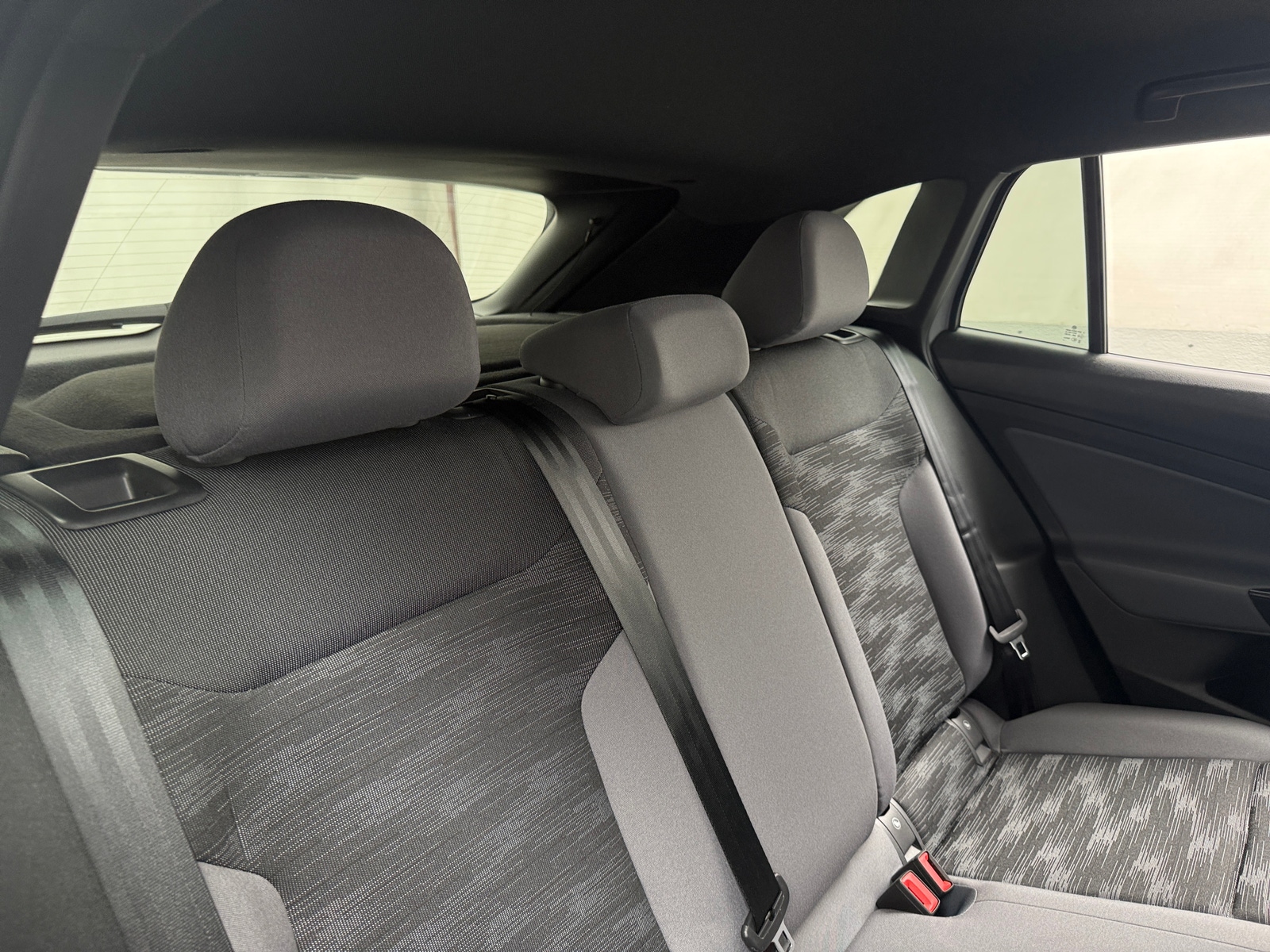 Thumbnail: 2022 Volkswagen ID.4 - 6