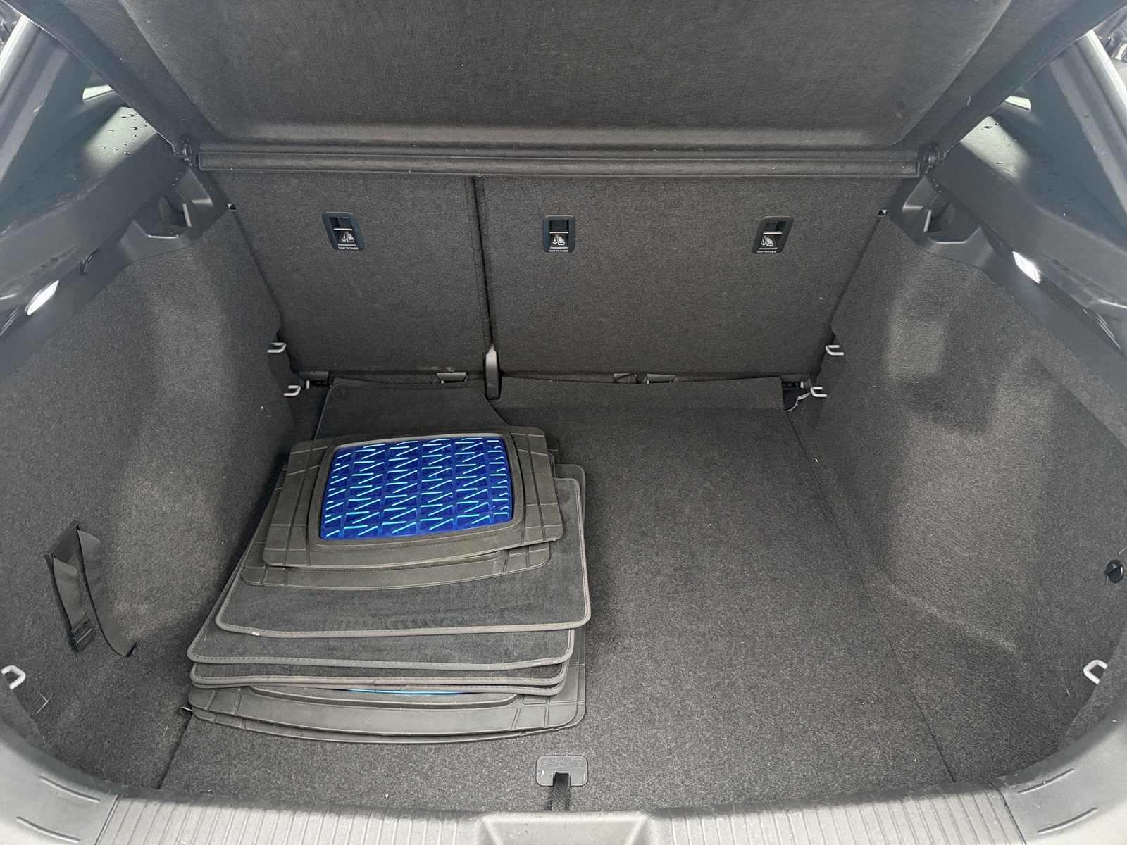 Thumbnail: 2022 Volkswagen ID.4 - 7