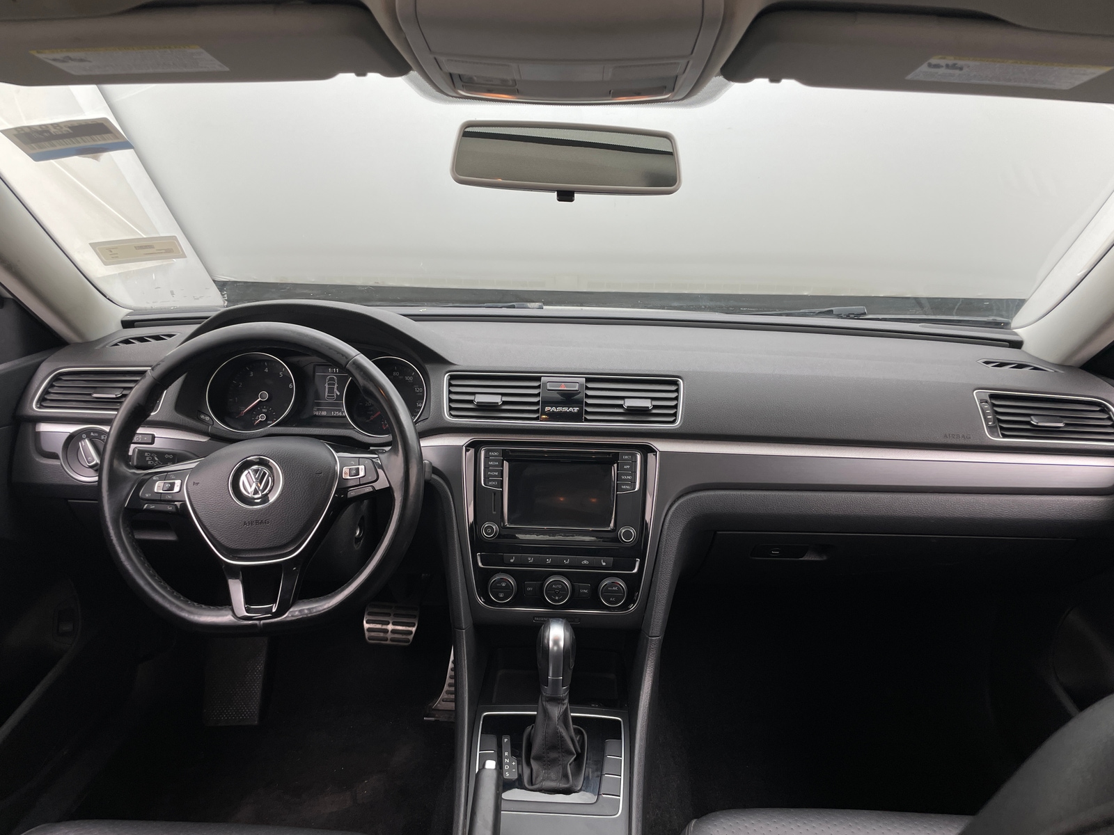 Thumbnail: 2018 Volkswagen Passat - 2