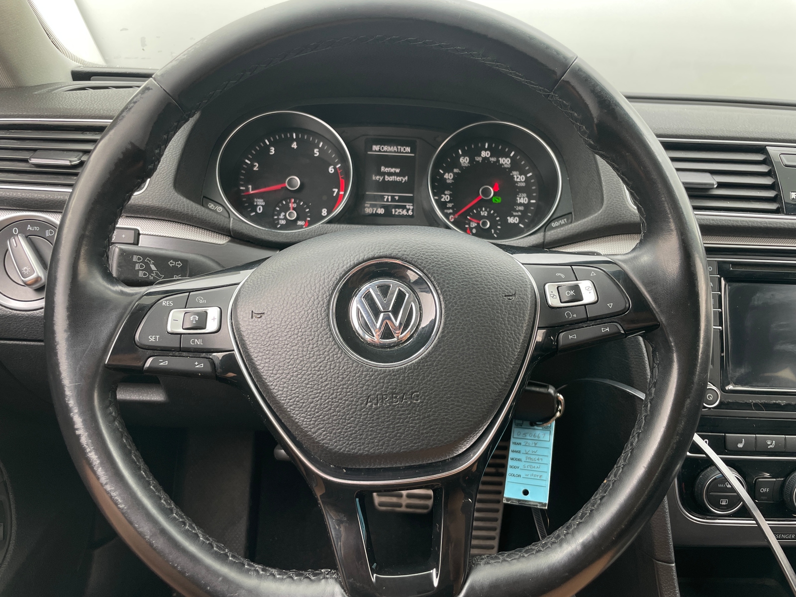 Thumbnail: 2018 Volkswagen Passat - 4