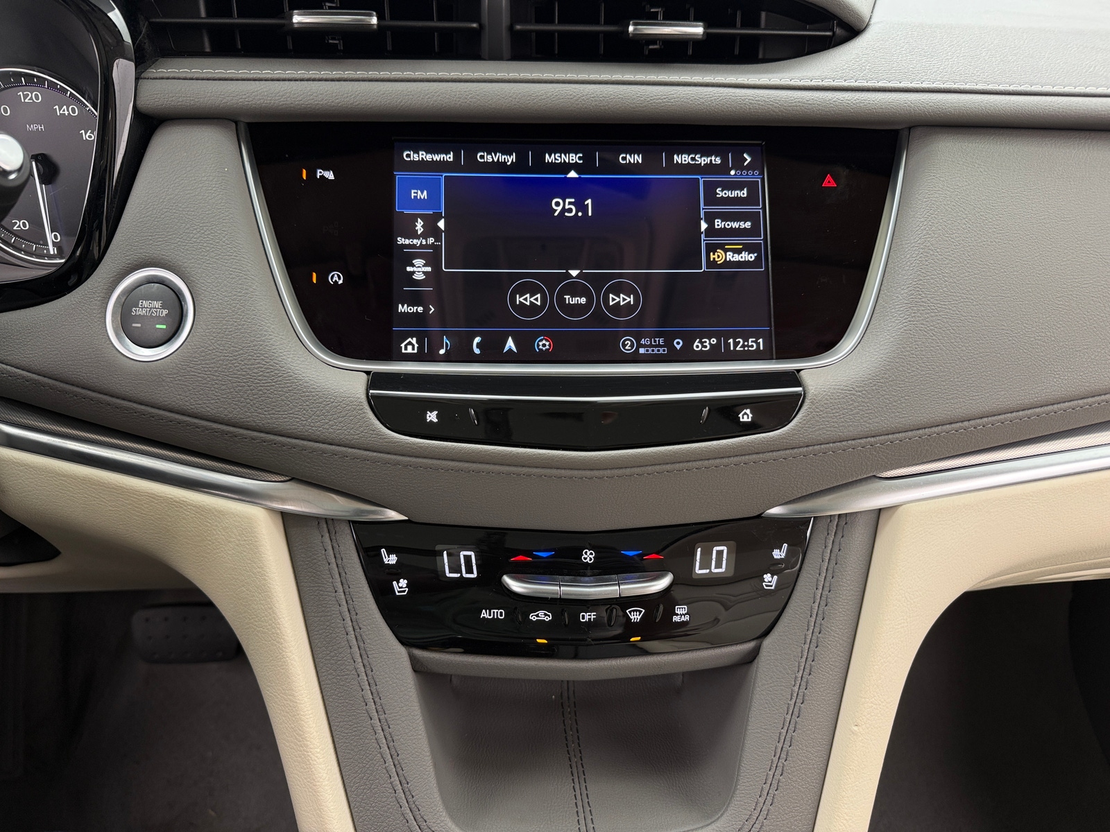 Thumbnail: 2024 Cadillac XT5 - 3