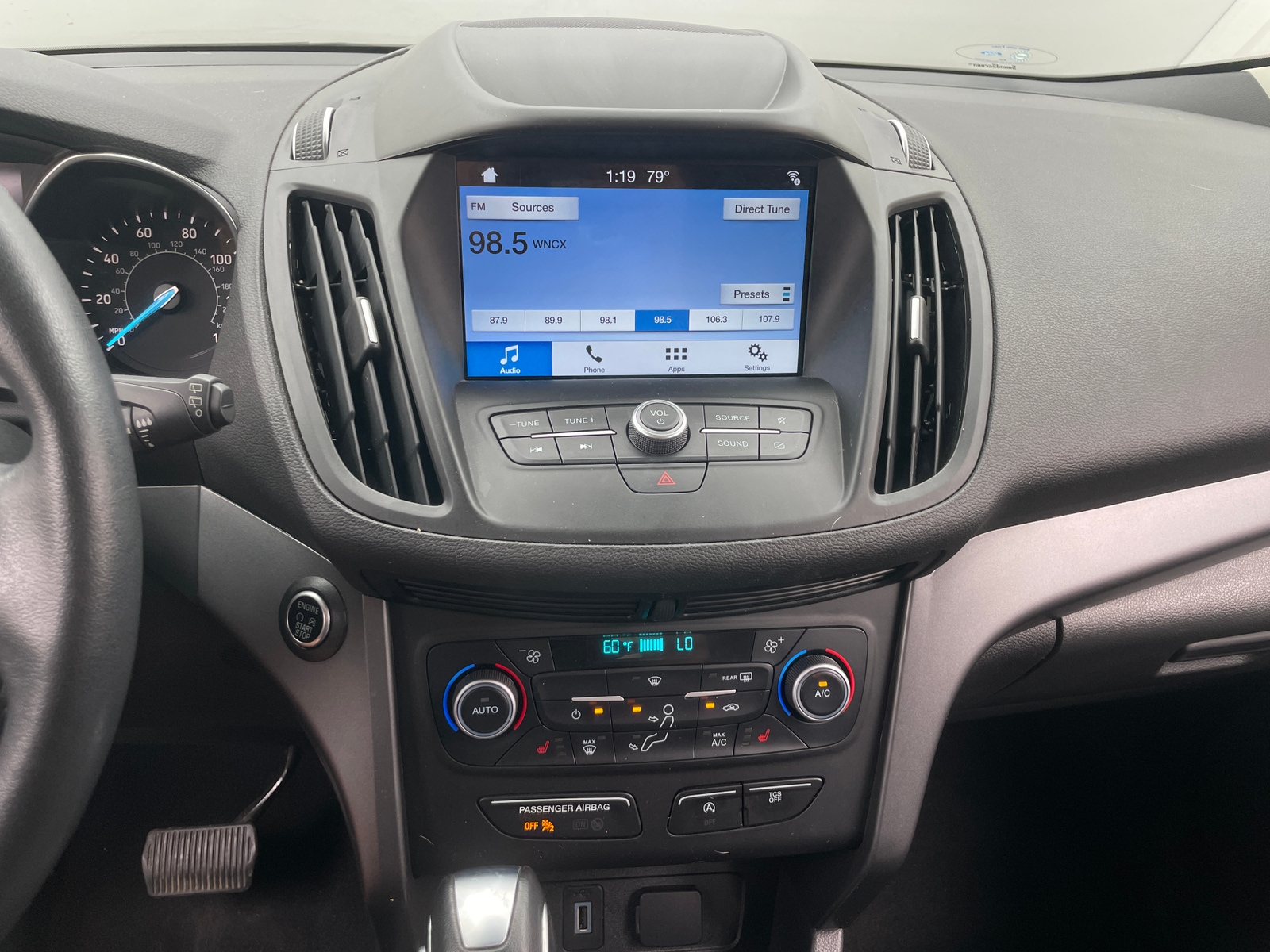 Thumbnail: 2019 Ford Escape - 3