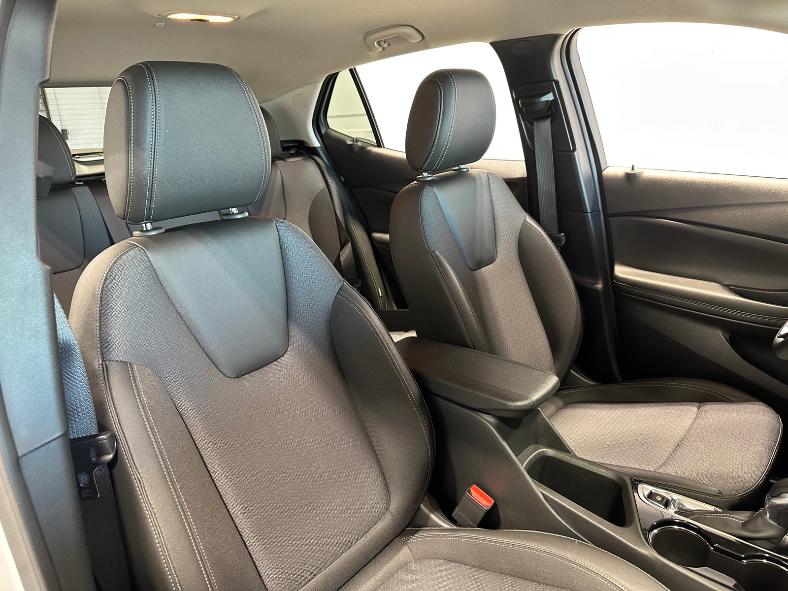 Thumbnail: 2025 Buick Encore GX - 2