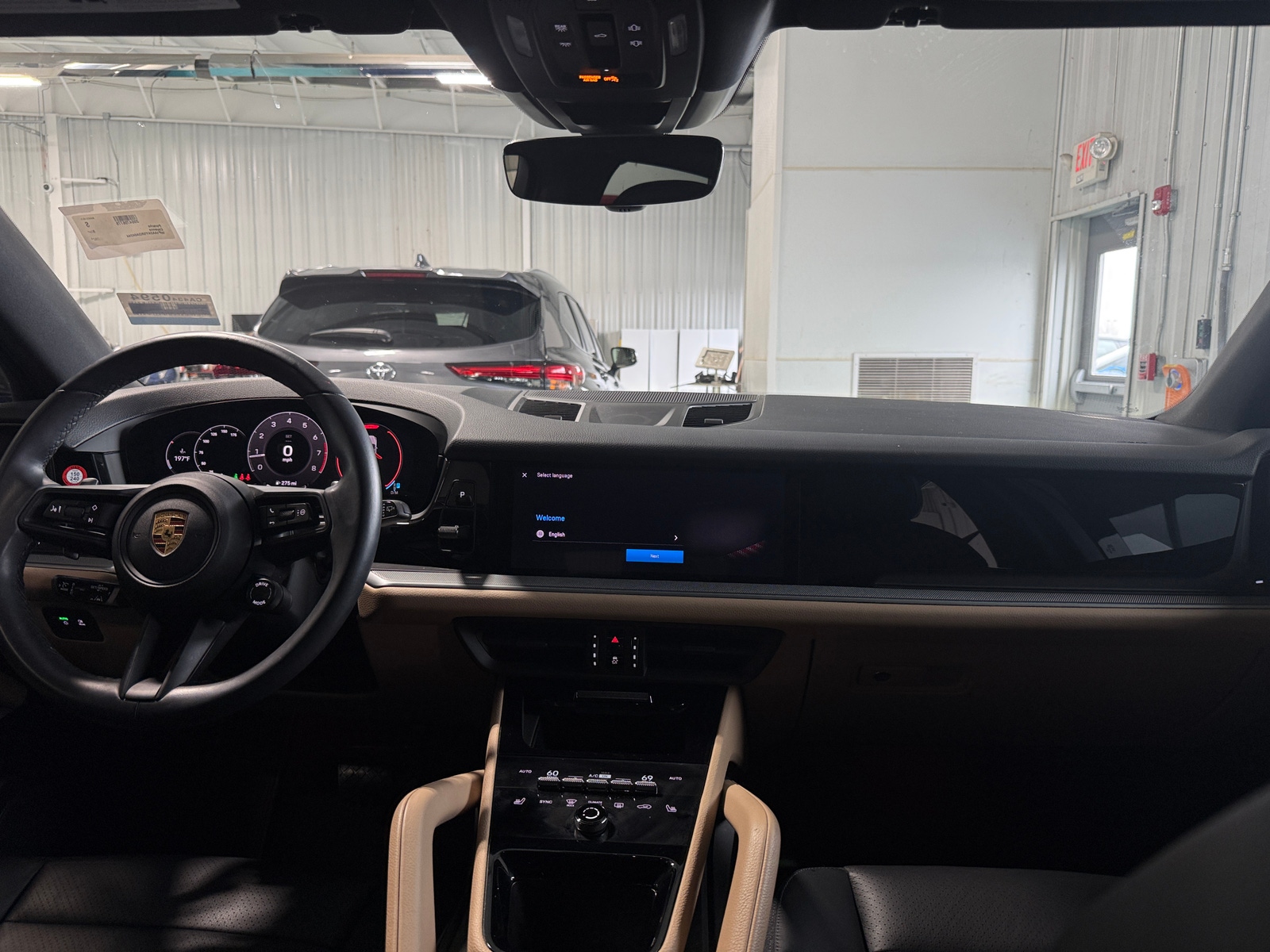 Thumbnail: 2024 Porsche Cayenne - 2