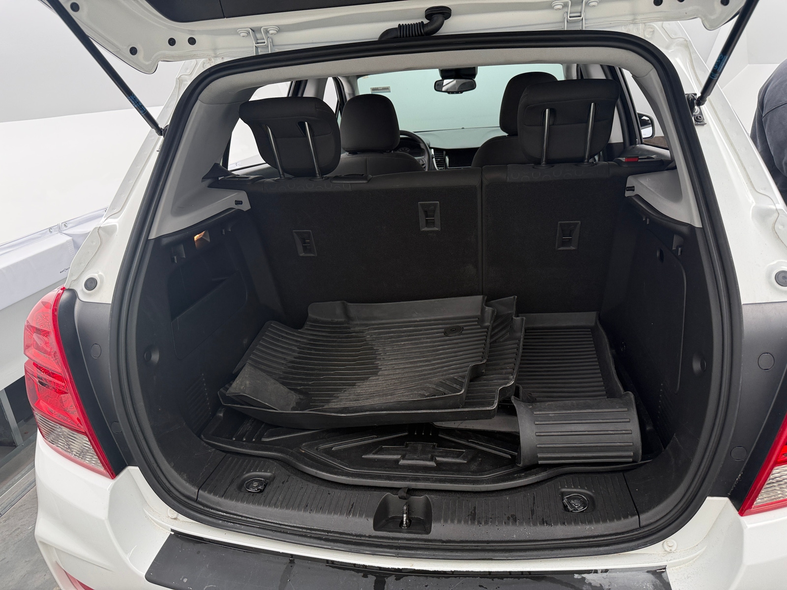 Thumbnail: 2021 Chevrolet Trax - 7