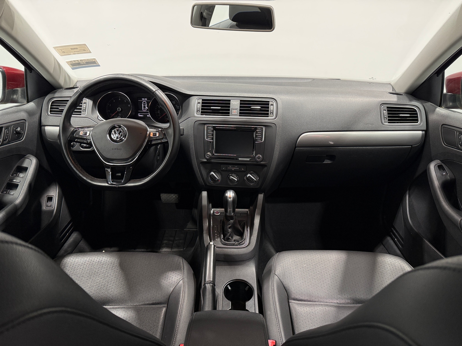 Thumbnail: 2017 Volkswagen Jetta - 2