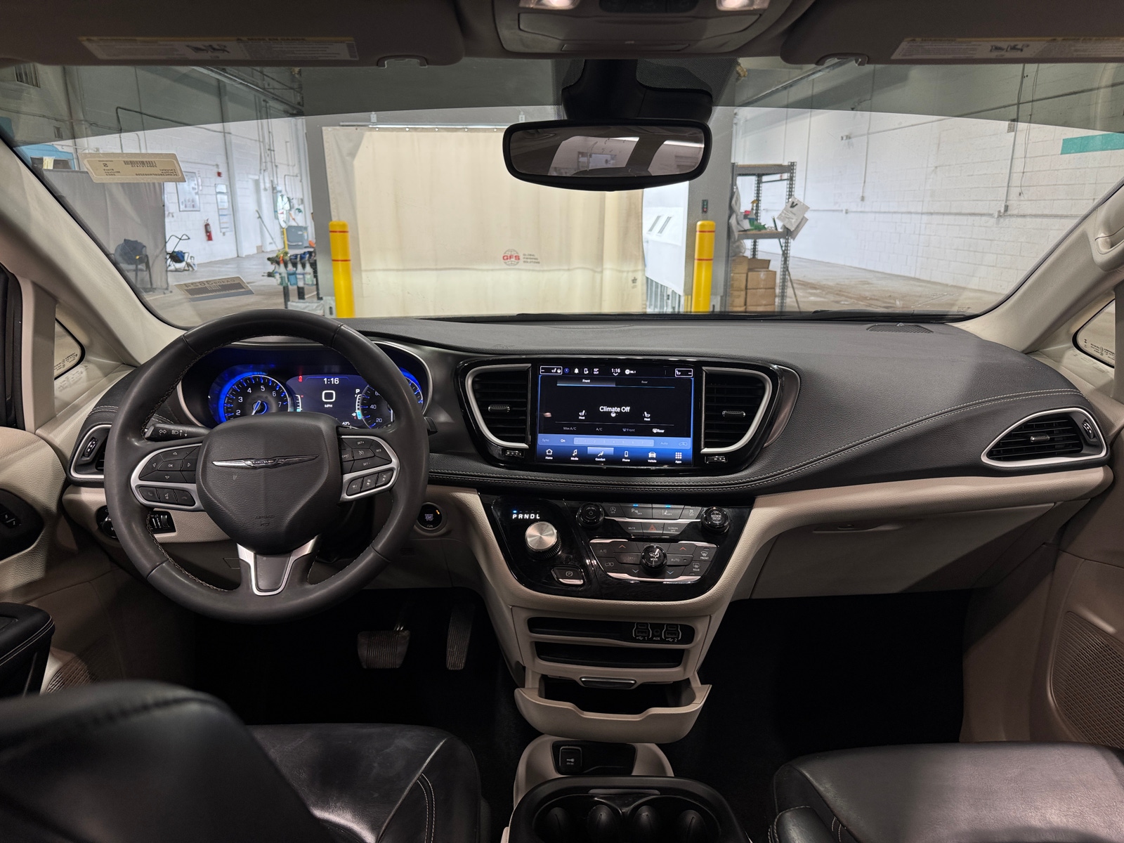 Thumbnail: 2023 Chrysler Pacifica - 2