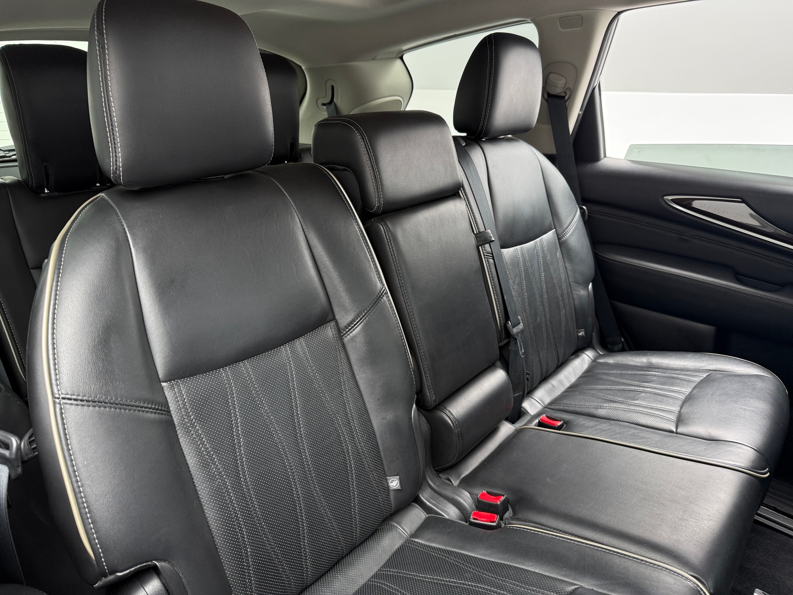 Thumbnail: 2017 INFINITI QX60 - 5