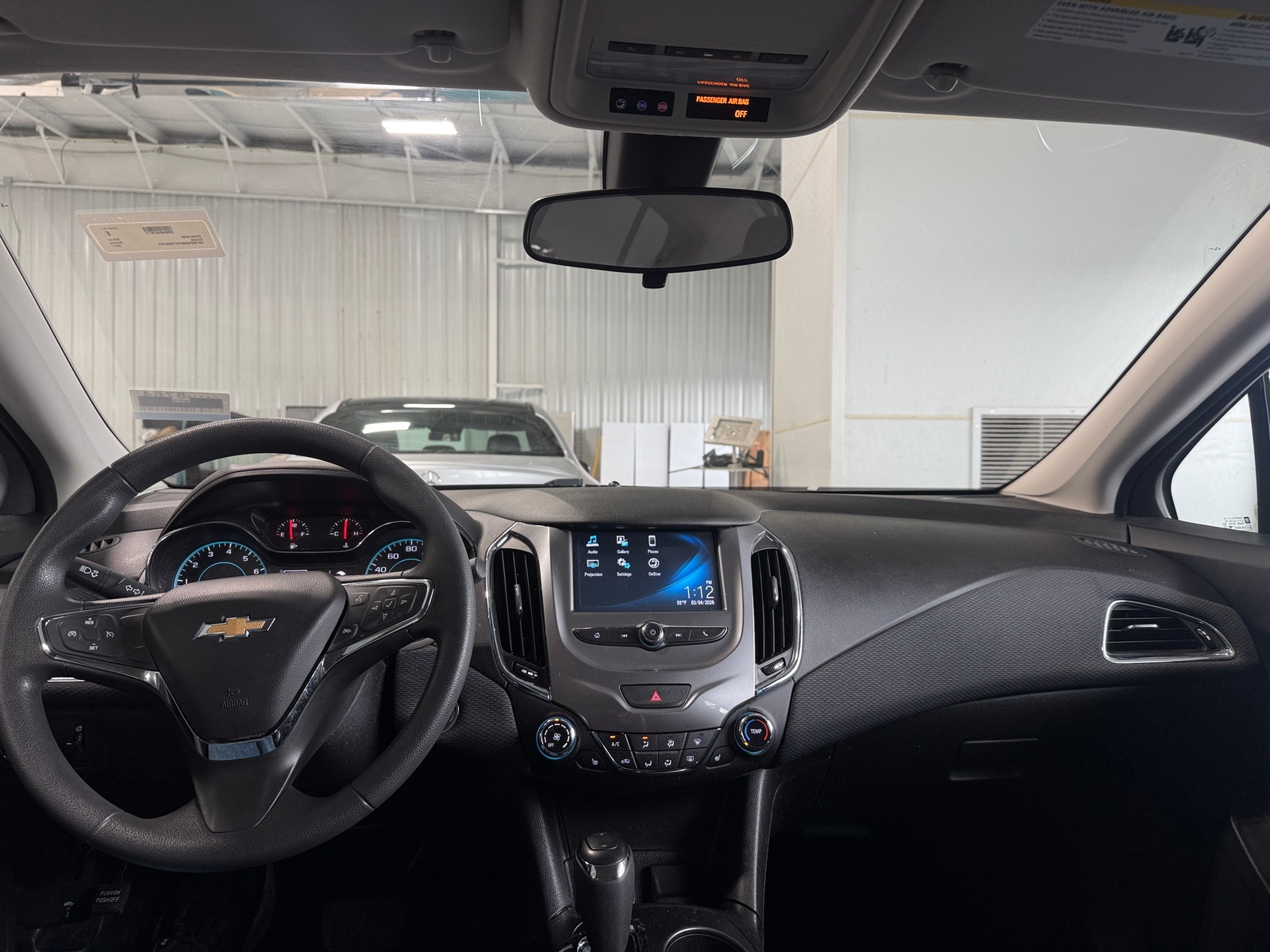 Thumbnail: 2017 Chevrolet Cruze - 3