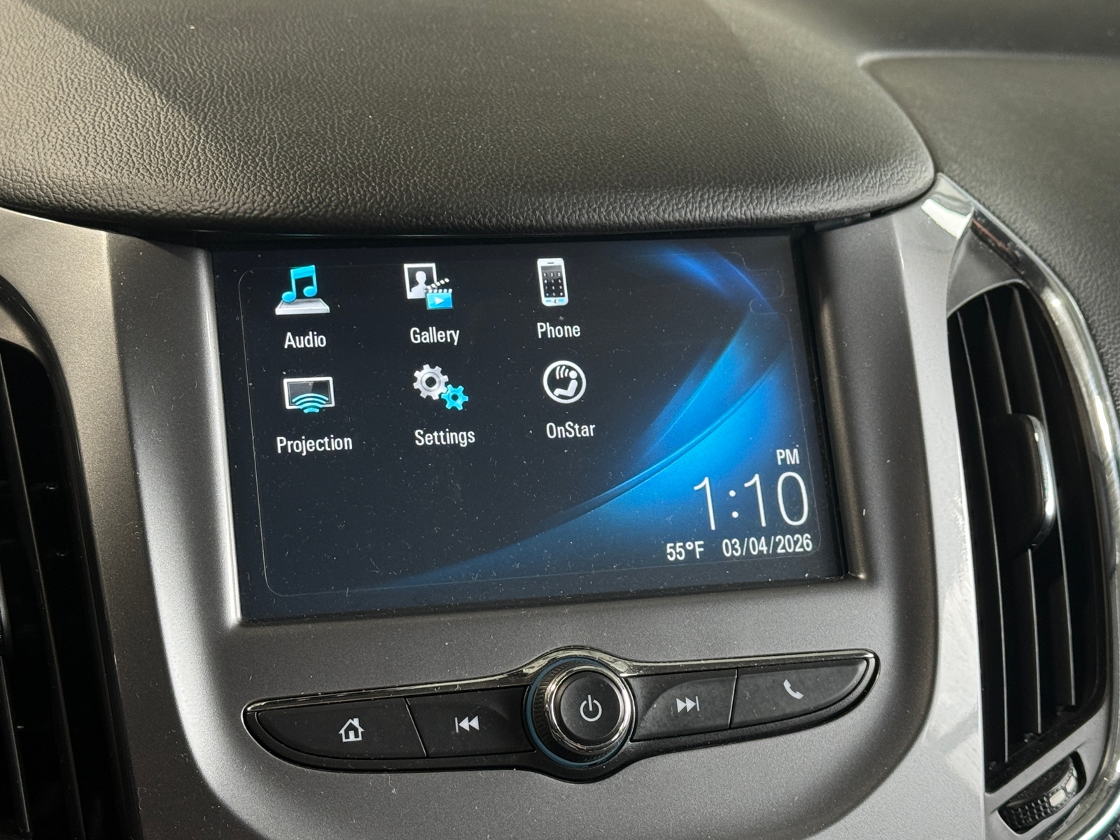 Thumbnail: 2017 Chevrolet Cruze - 4