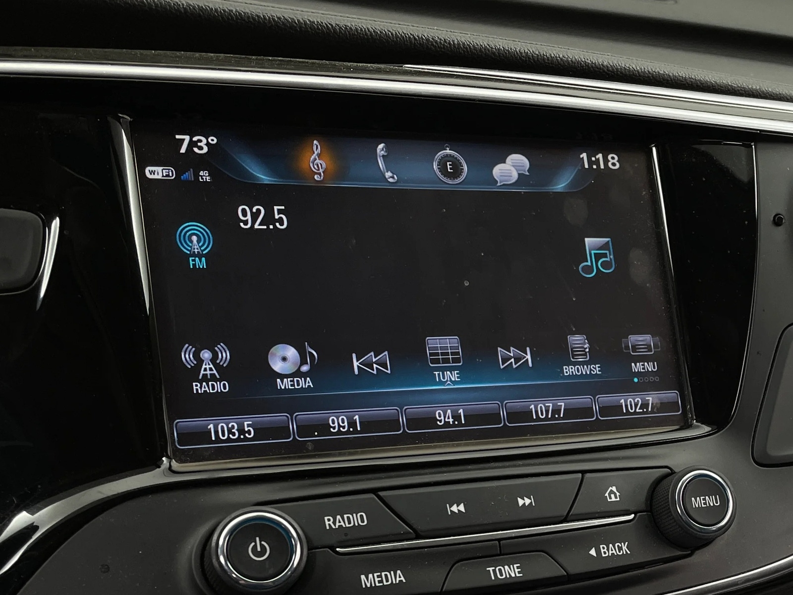 Thumbnail: 2017 Buick Envision - 3