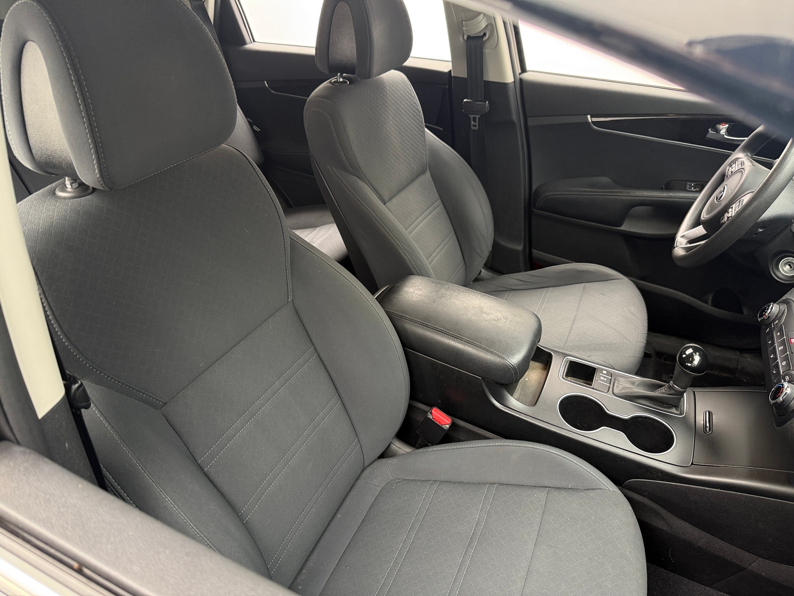 Thumbnail: 2017 Kia Sorento - 2