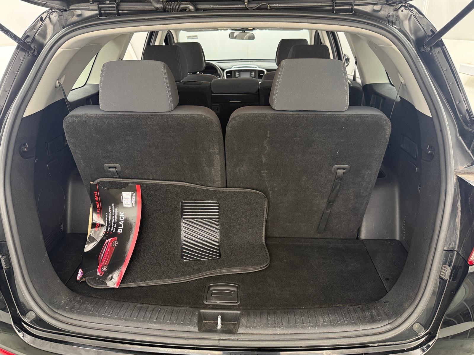 Thumbnail: 2017 Kia Sorento - 7