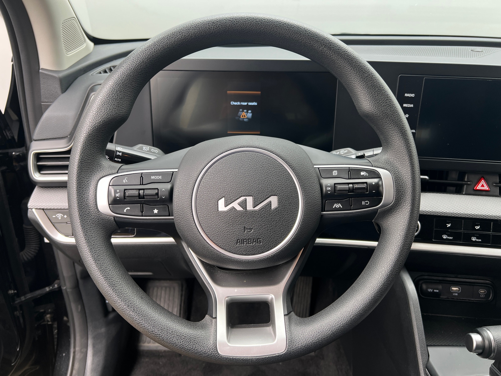 Thumbnail: 2025 Kia Sportage - 5